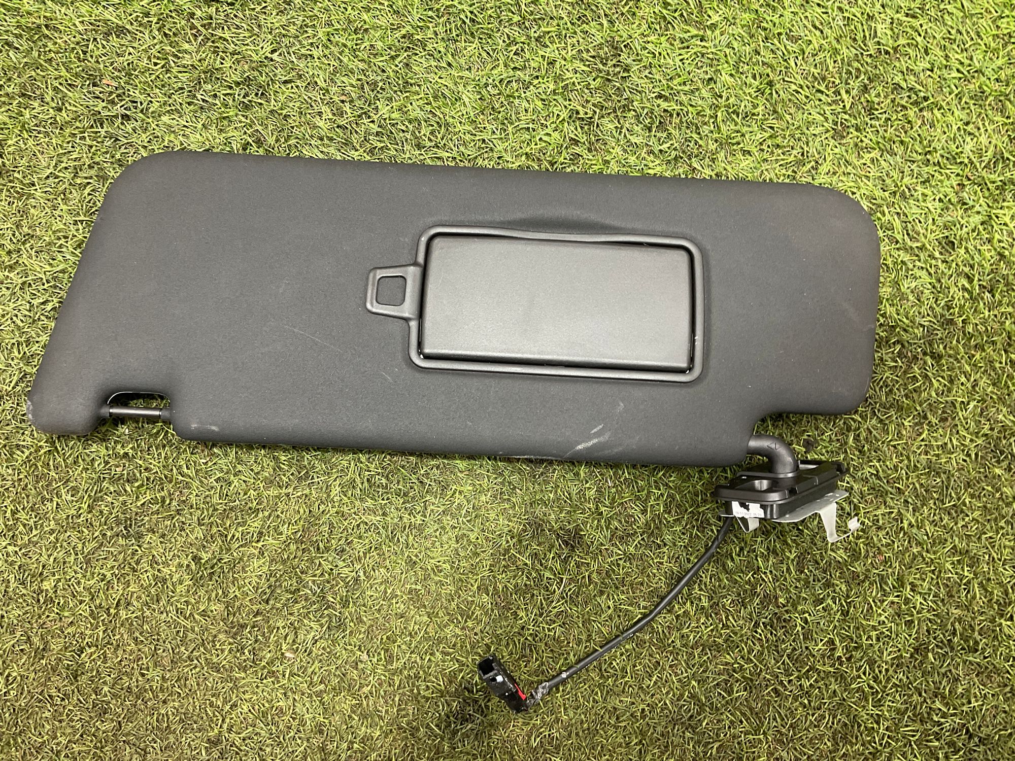 Козырек солнцезащитный левый Land Rover Defender II  L663 2022, 6000 рублей, Москва