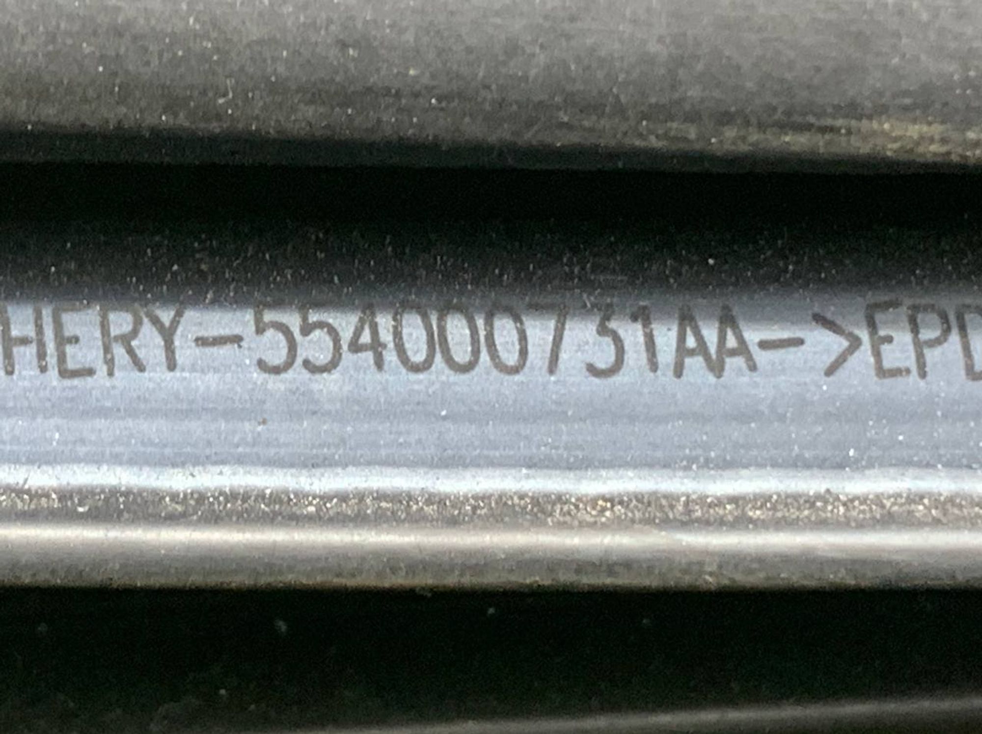 https://ycs.partsauto.market/partsauto-images/thmbs/userImages/h353NjtZg3VDP19b5HMt7LlpbQ93/part/449ab655-a2be-4a53-8e3b-9abba9692706_1708083472169.jpg