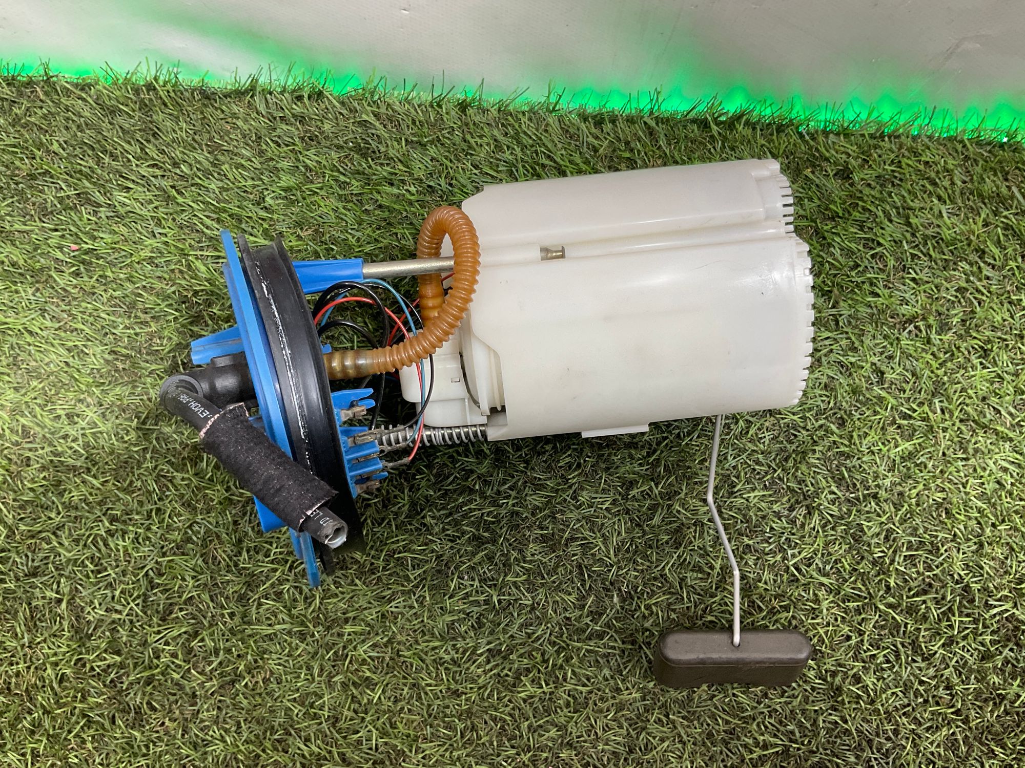 Насос топливный электрический Volkswagen Golf, Mk7 (2012—2017), 5000 рублей, Москва