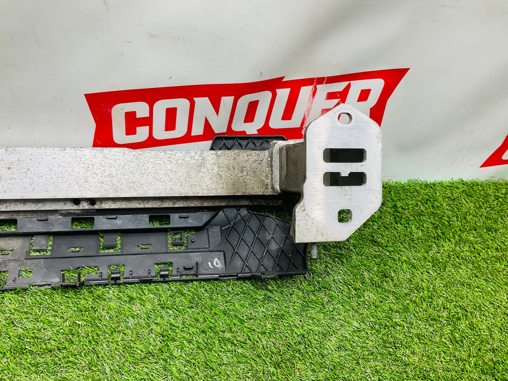 https://ycs.partsauto.market/partsauto-images/thmbs/userImages/h353NjtZg3VDP19b5HMt7LlpbQ93/part/44d92cc2-a1f8-41ca-9979-339fe4dcba10_1781601941973.jpg