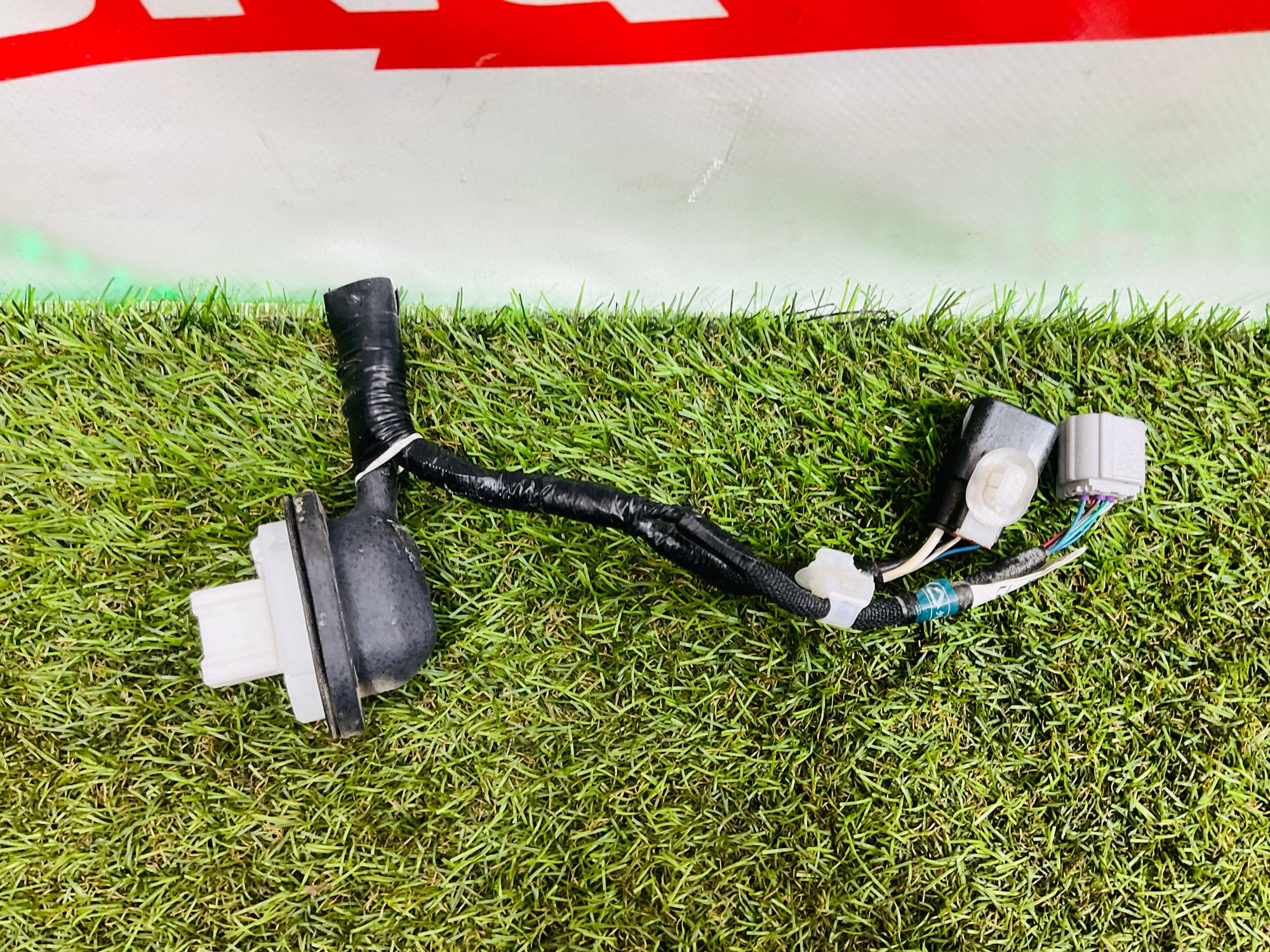 https://ycs.partsauto.market/partsauto-images/thmbs/userImages/h353NjtZg3VDP19b5HMt7LlpbQ93/part/4564c6a4-89b3-4ce9-8d74-3c39662ecc1b_1780056513323.jpg