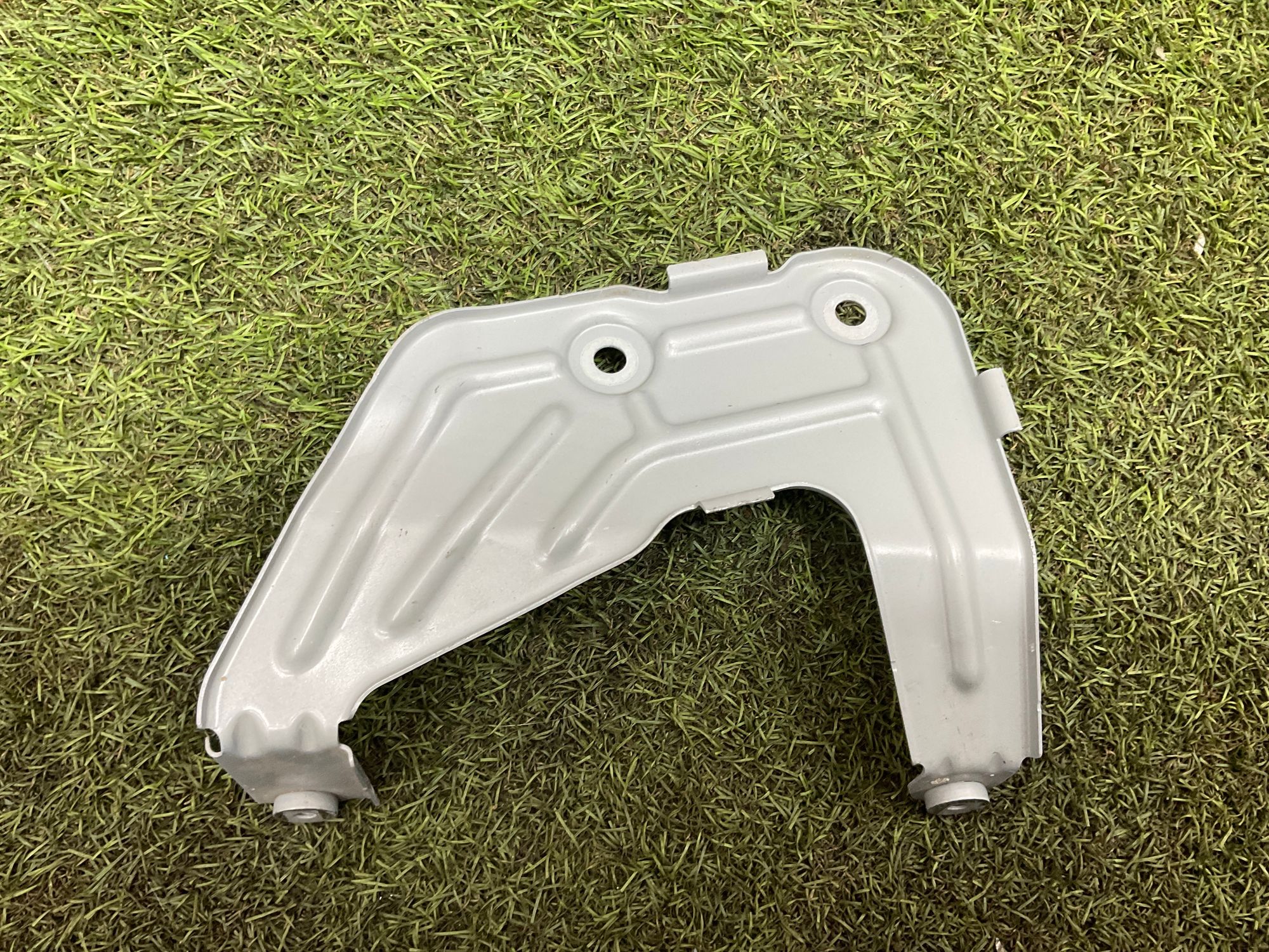 Кронштейн крыла левый BMW X3 G01, 1500 рублей, Москва