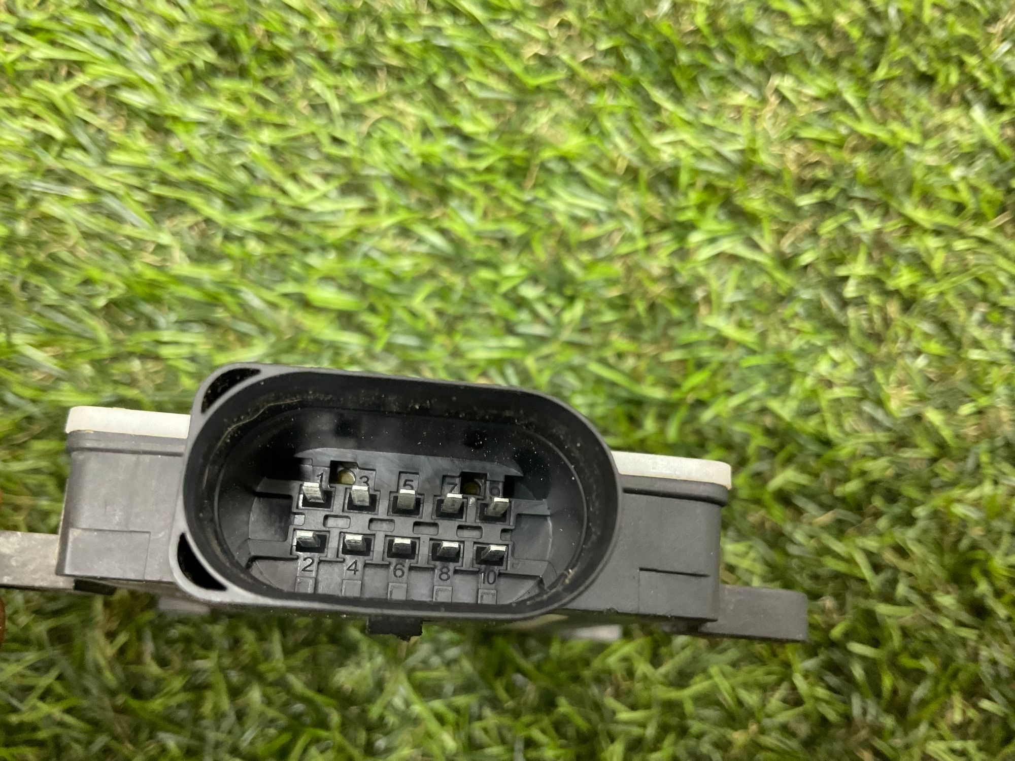 https://ycs.partsauto.market/partsauto-images/thmbs/userImages/h353NjtZg3VDP19b5HMt7LlpbQ93/part/45a16db0-76e8-4843-8165-d3ab390a1d35_1787323932497.jpg
