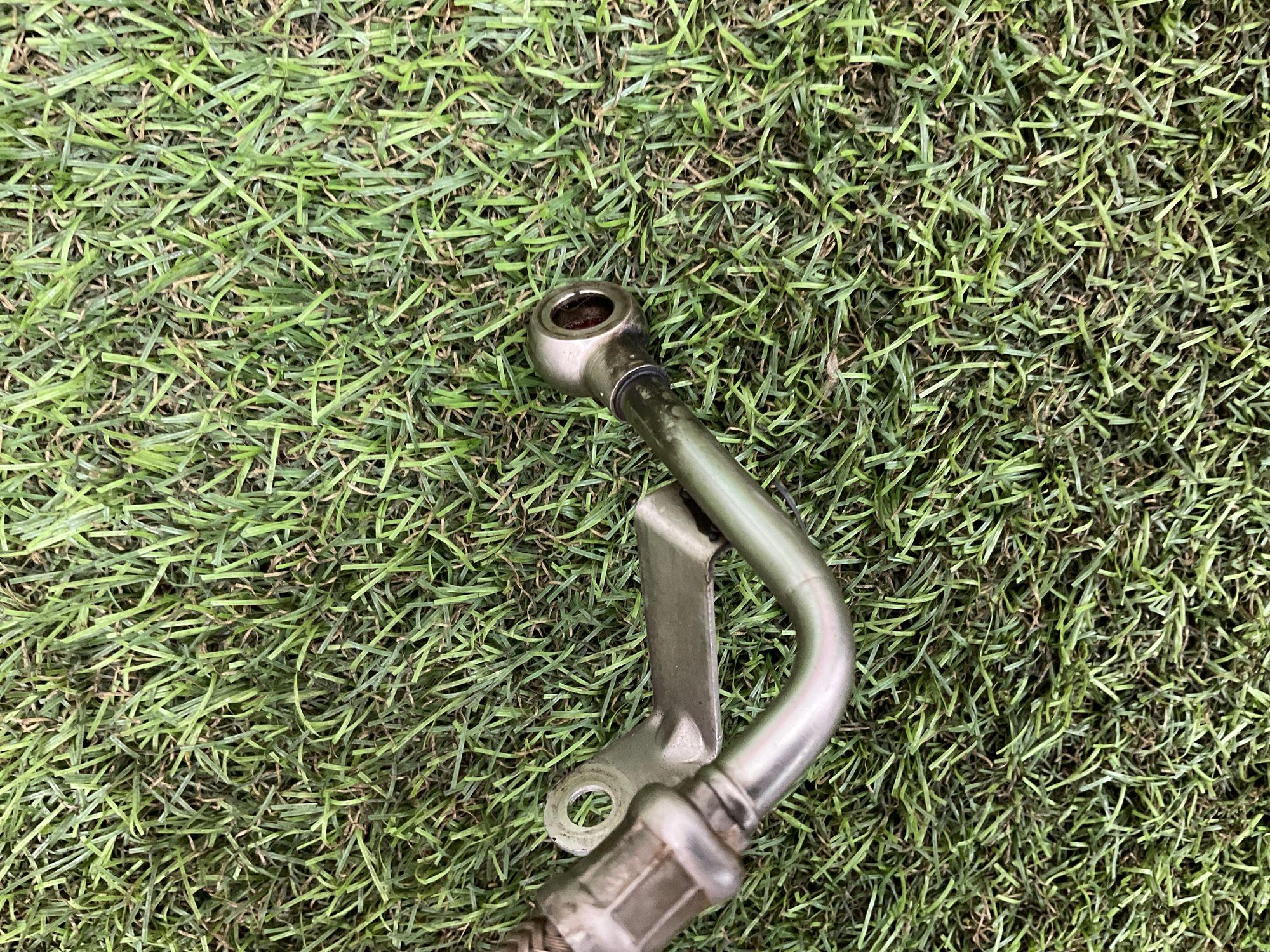 Трубка подачи масла в турбину BMW 5 серия, F10/F11/F07, 1000 рублей, Москва