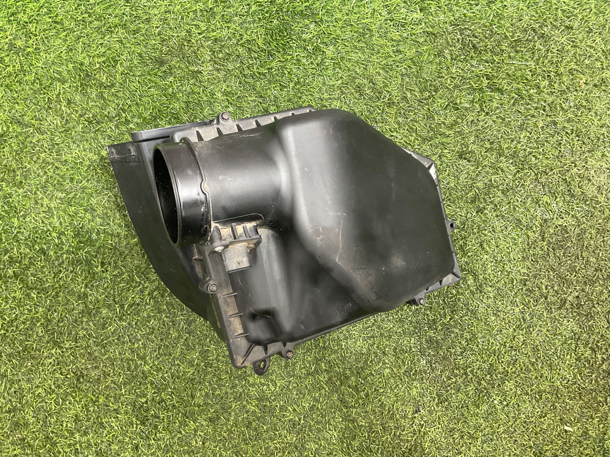 https://ycs.partsauto.market/partsauto-images/thmbs/userImages/h353NjtZg3VDP19b5HMt7LlpbQ93/part/45febe34-8f69-418b-94d6-6258efc48686_1742287655962.jpg