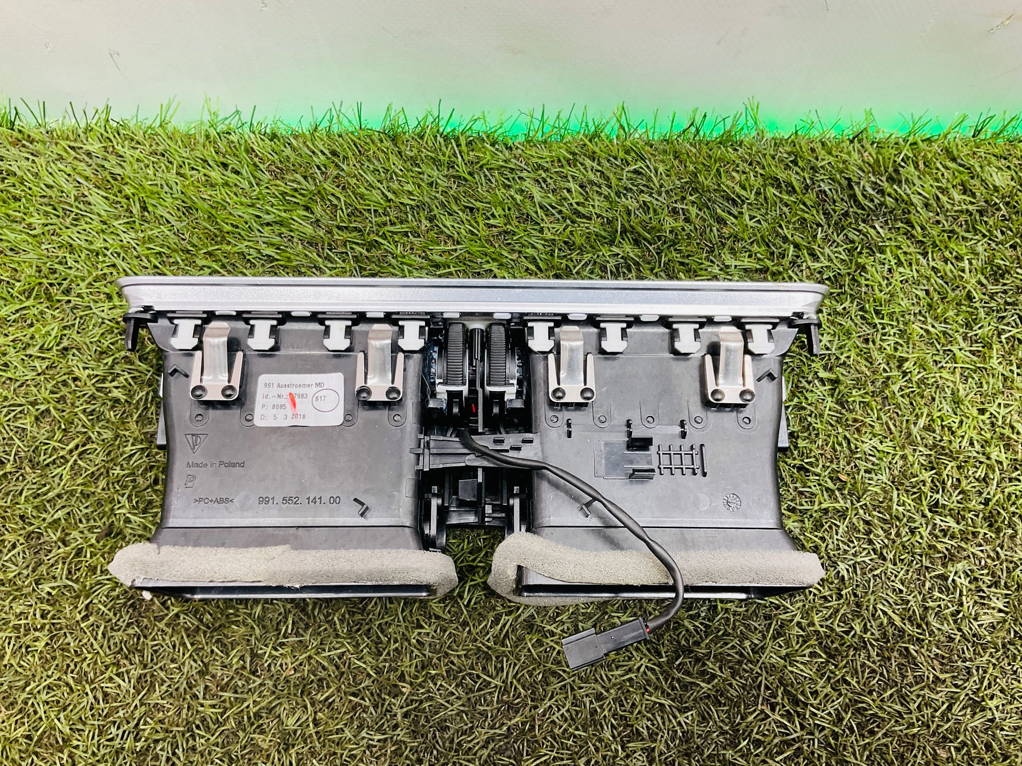 Дефлектор воздушный центральный Porsche 911 GT3, 991 Рестайлинг 2018, 8000 рублей, Москва