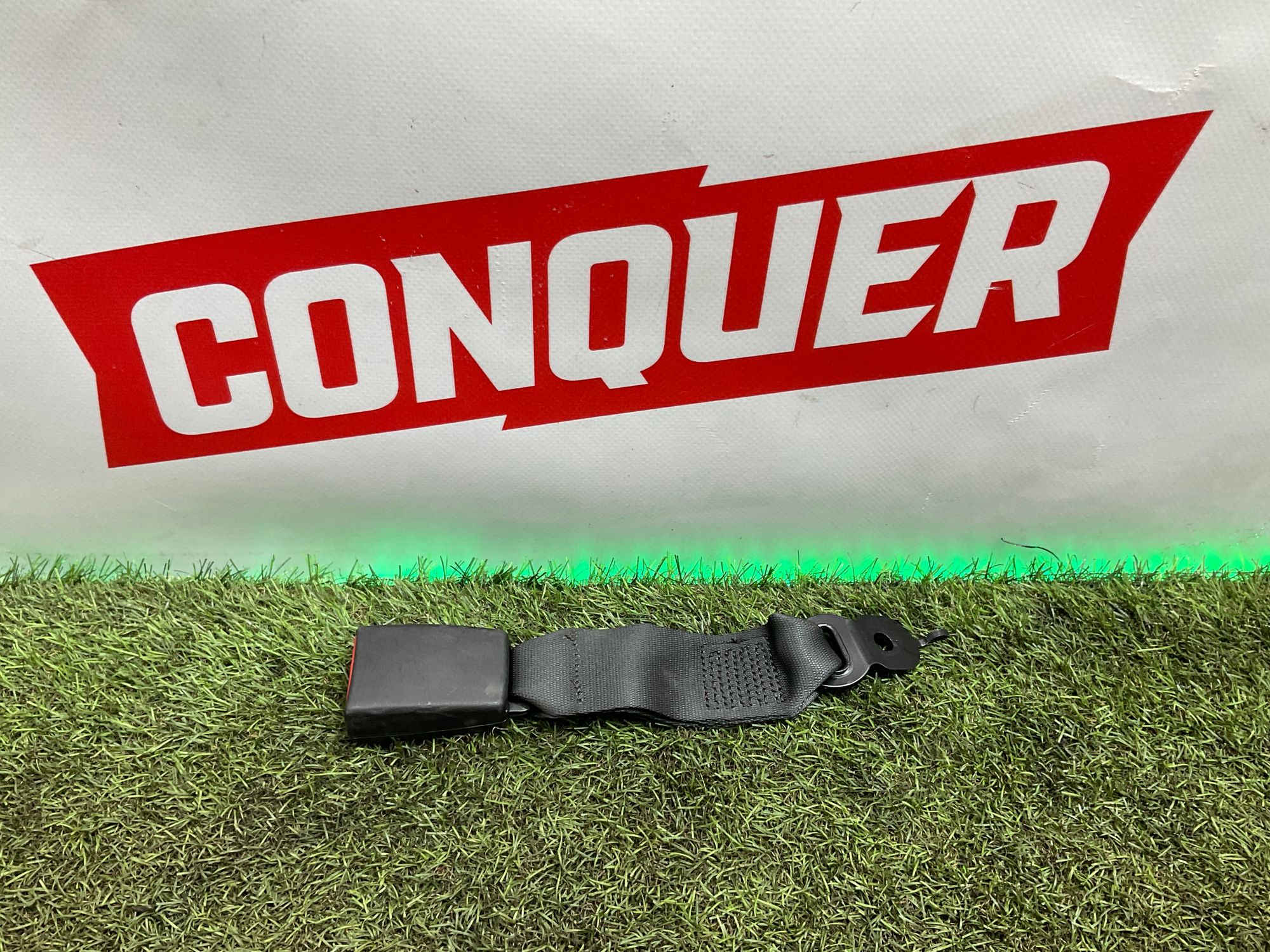 Замок ремня безопасности задний средний BMW 6 F06, 1000 рублей, Москва