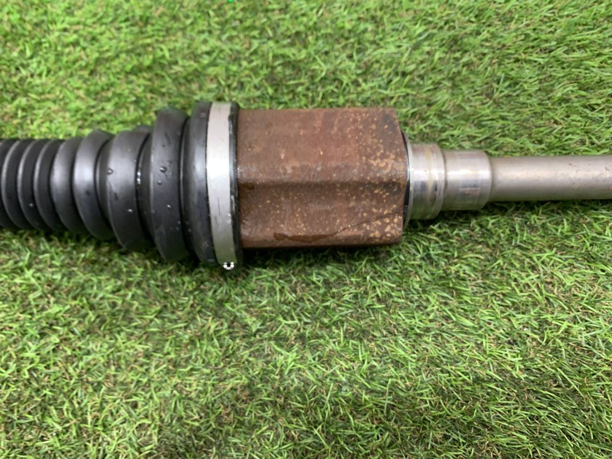https://ycs.partsauto.market/partsauto-images/thmbs/userImages/h353NjtZg3VDP19b5HMt7LlpbQ93/part/4673dfe4-fb7d-483b-9268-f2ca777e3f09_1715691236916.jpg