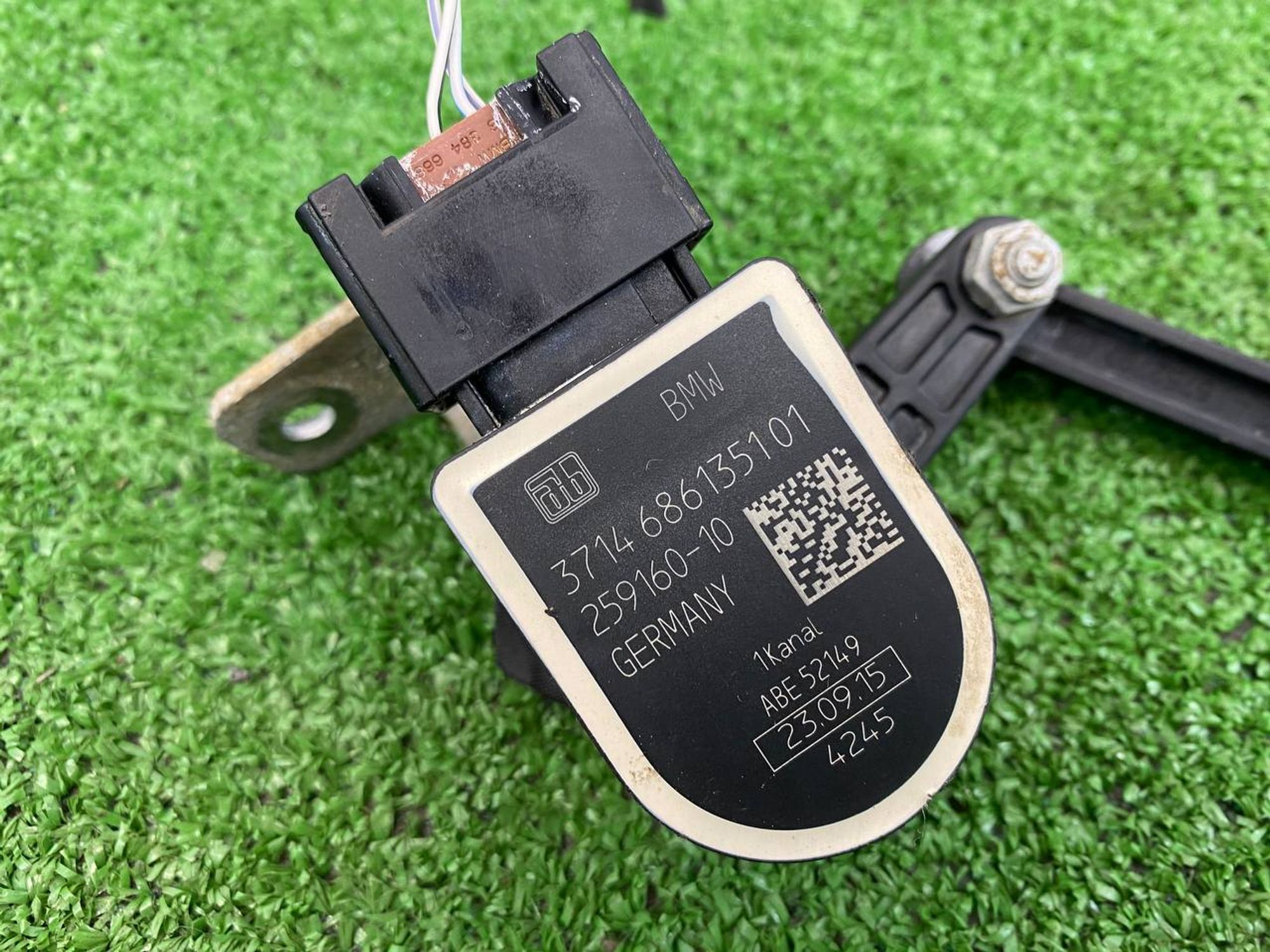 https://ycs.partsauto.market/partsauto-images/thmbs/userImages/h353NjtZg3VDP19b5HMt7LlpbQ93/part/46ac999a-ea39-48ea-96cf-585aeea7720b_1744101227837.jpg