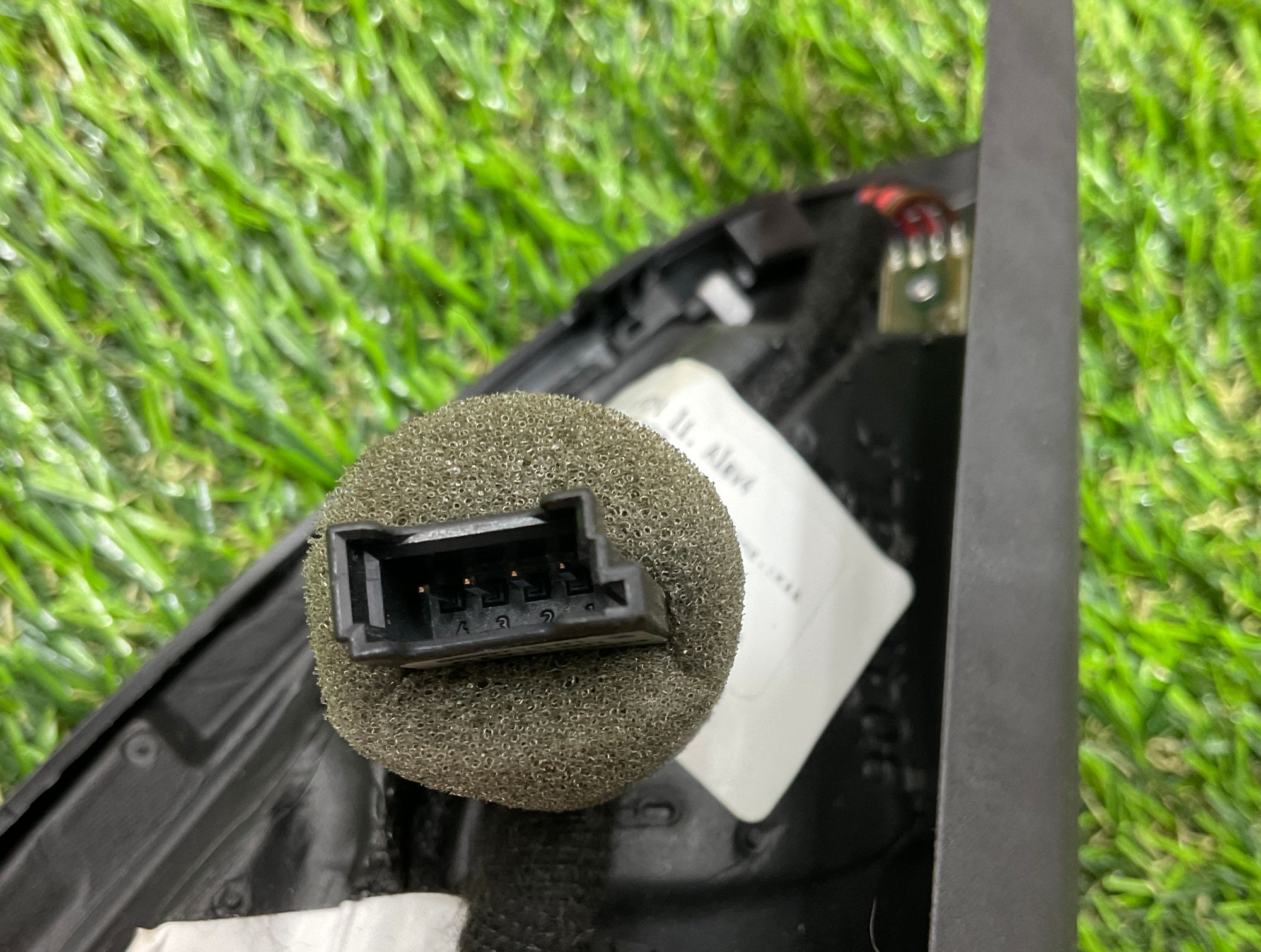 https://ycs.partsauto.market/partsauto-images/thmbs/userImages/h353NjtZg3VDP19b5HMt7LlpbQ93/part/46ebf923-f3ca-4966-964f-a0b852324869_1780318433509.jpg