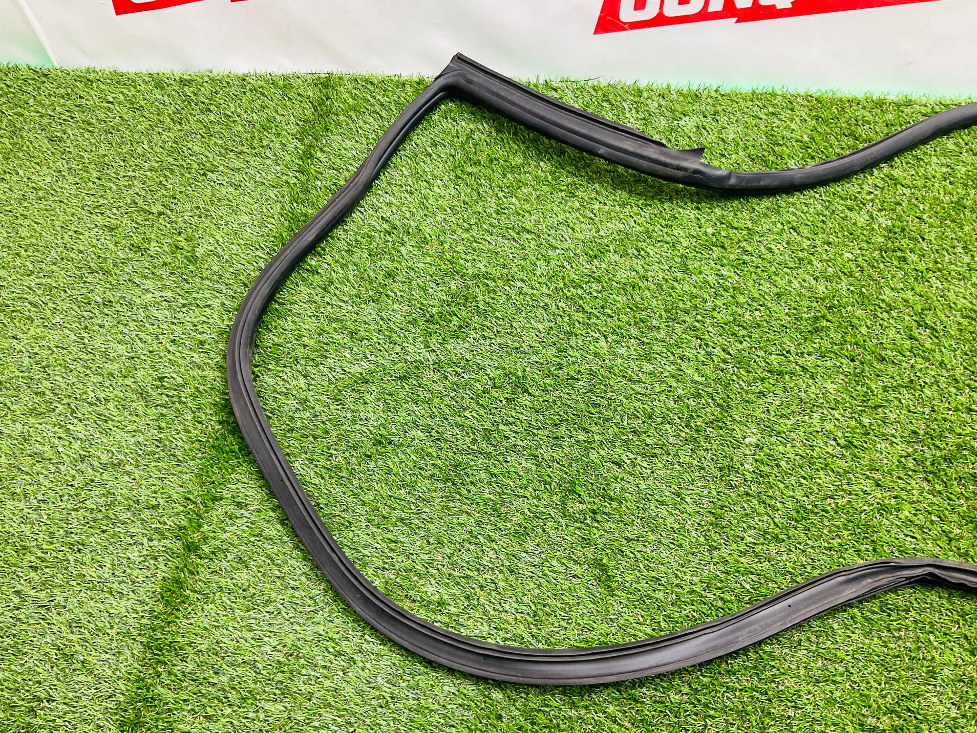 https://ycs.partsauto.market/partsauto-images/thmbs/userImages/h353NjtZg3VDP19b5HMt7LlpbQ93/part/473ef3b1-de23-48b1-9621-5560138aad01_1780401147953.jpg