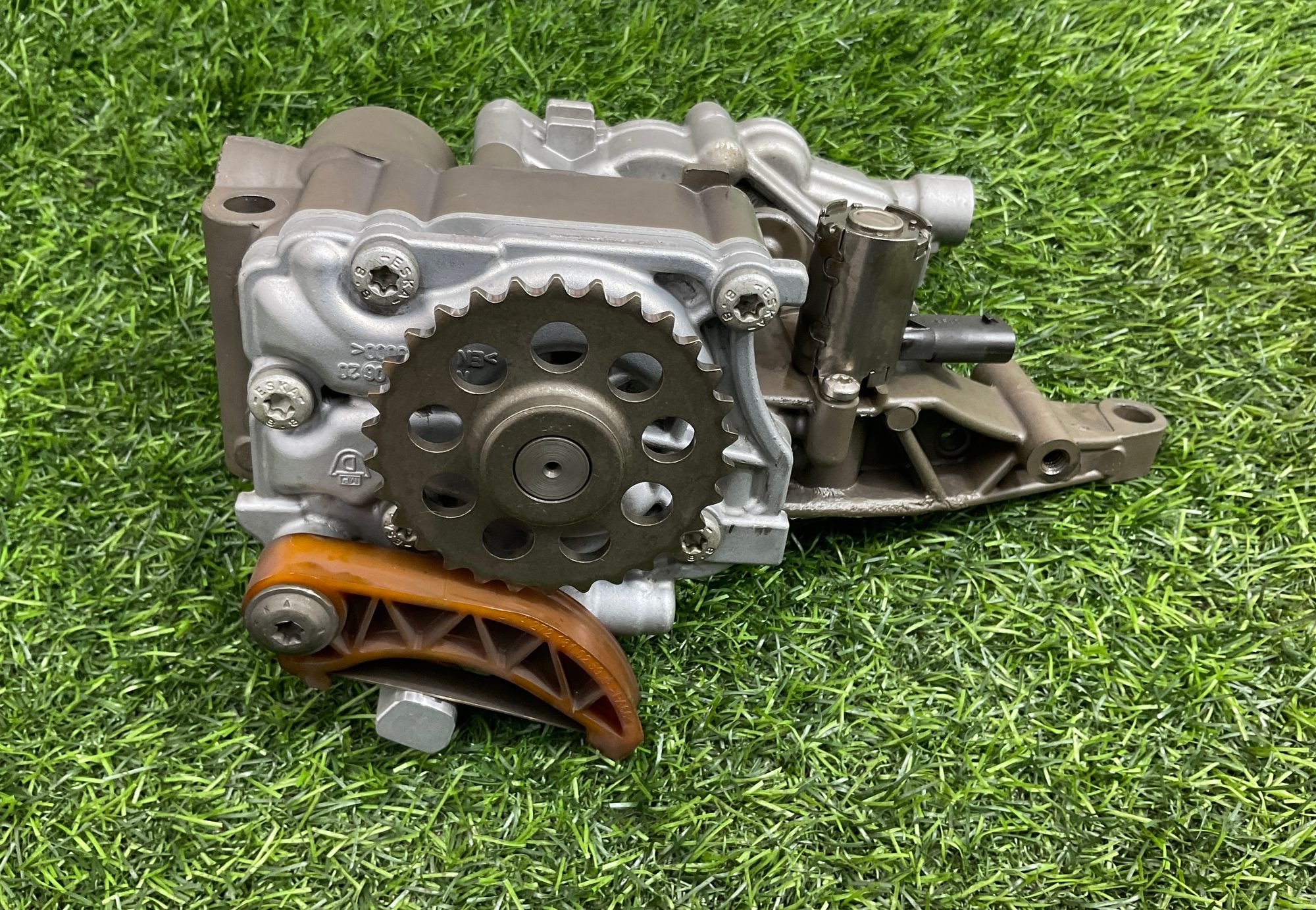 https://ycs.partsauto.market/partsauto-images/thmbs/userImages/h353NjtZg3VDP19b5HMt7LlpbQ93/part/4749e6f9-7da0-45d0-adee-2dc3a6992dd4_1743584988121.jpg