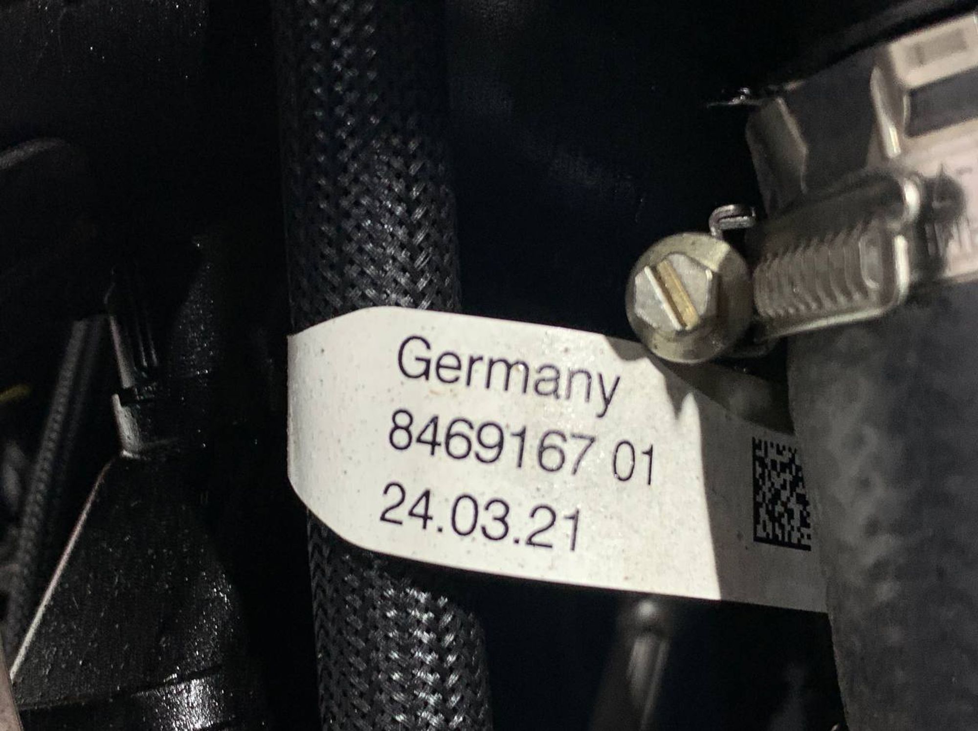 https://ycs.partsauto.market/partsauto-images/thmbs/userImages/h353NjtZg3VDP19b5HMt7LlpbQ93/part/47987133-c496-4c66-94e7-ee6e440b2af5_1733148732095.jpg