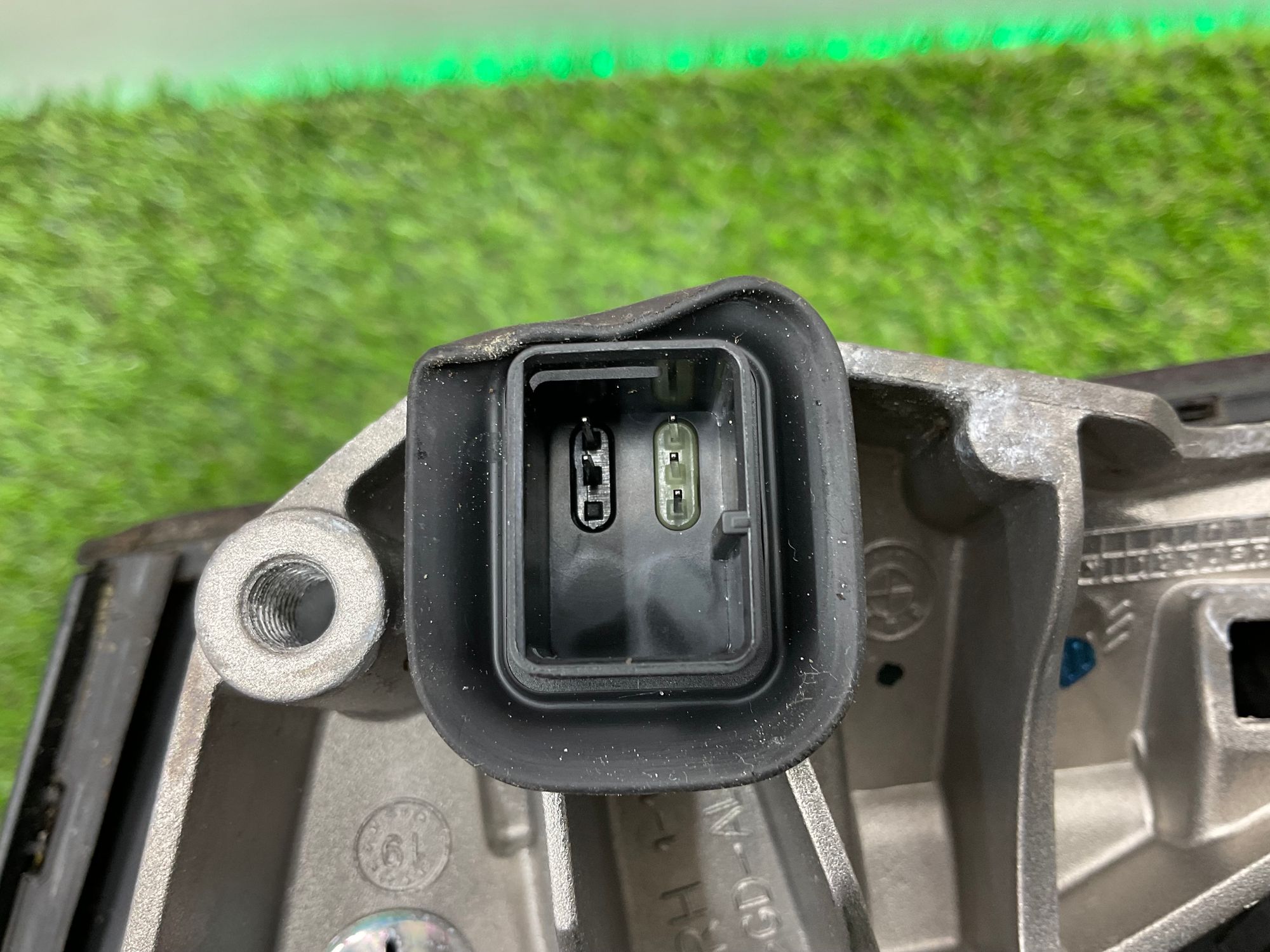 https://ycs.partsauto.market/partsauto-images/thmbs/userImages/h353NjtZg3VDP19b5HMt7LlpbQ93/part/47a52bcc-6f39-437f-9dea-e73af41e9e24_1781343058676.jpg