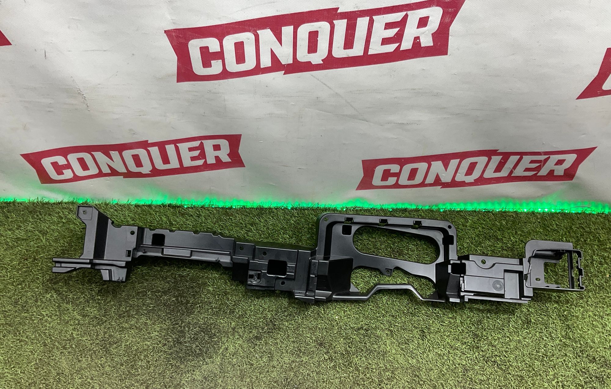 Кронштейн пола багажника правый BMW X5 G05 2022, 2000 рублей, Москва