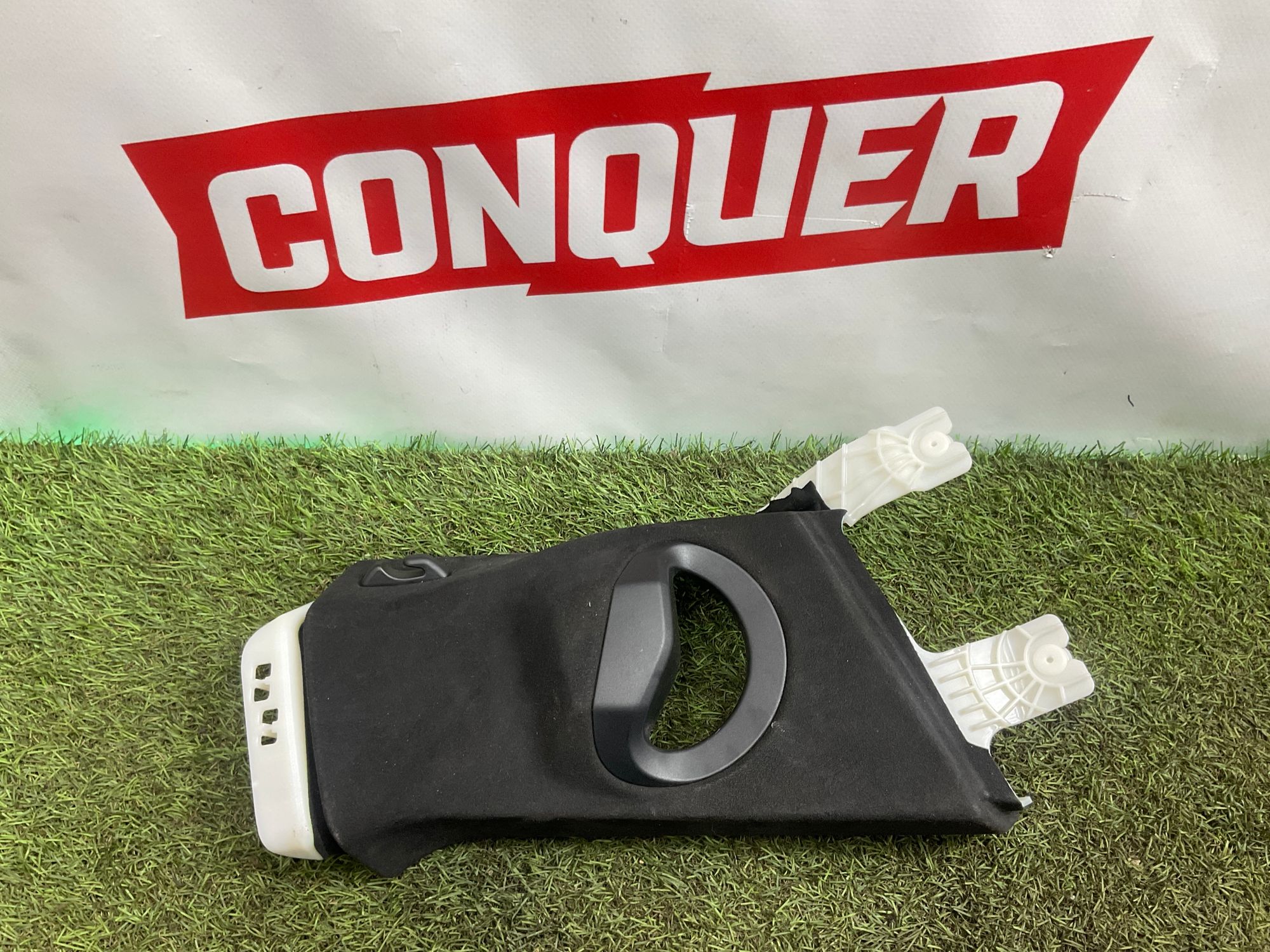 Накладка центральной стойки правая BMW M8  F92 2019, 10000 рублей, Москва