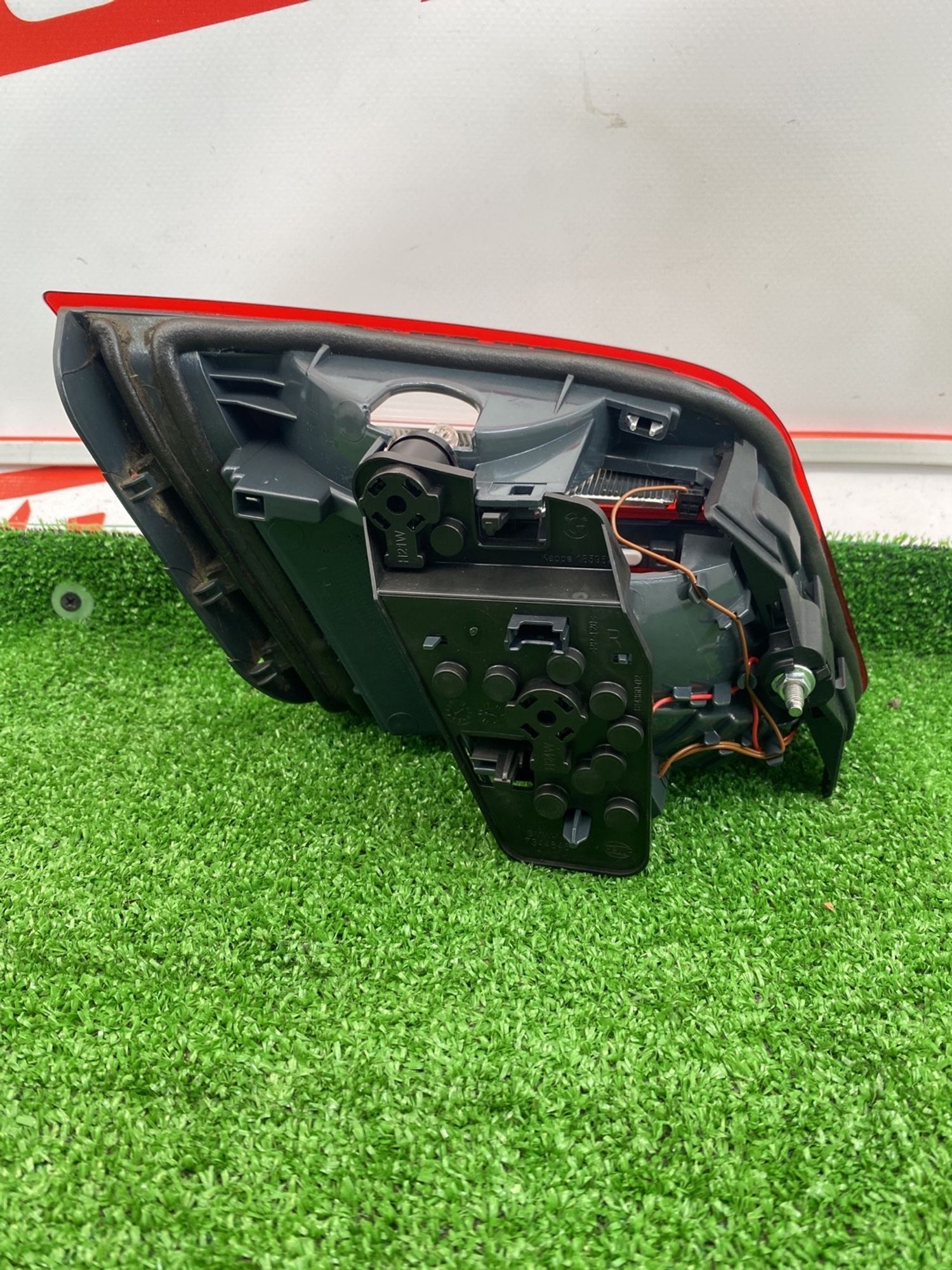 https://ycs.partsauto.market/partsauto-images/thmbs/userImages/h353NjtZg3VDP19b5HMt7LlpbQ93/part/487f4d94-cfc0-48a2-bdf6-be307595f072_1742559352101.jpg