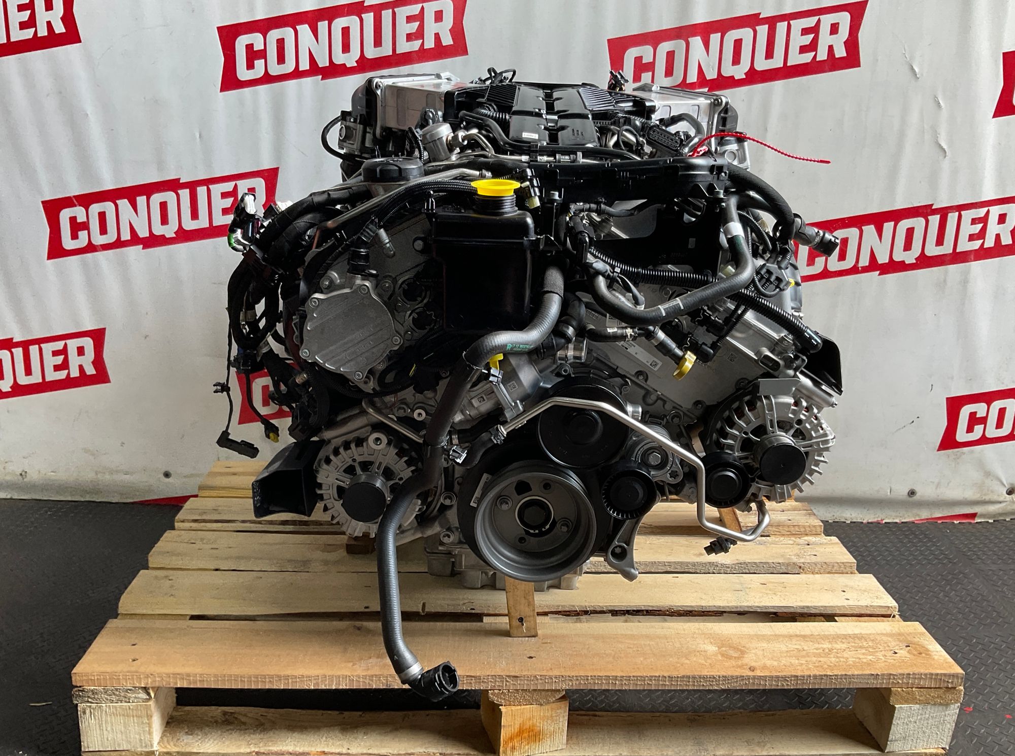 Двигатель N74B68A Rolls-Royce Cullinan Ghost Phantom Новый оригинал, 3000000 рублей, Москва