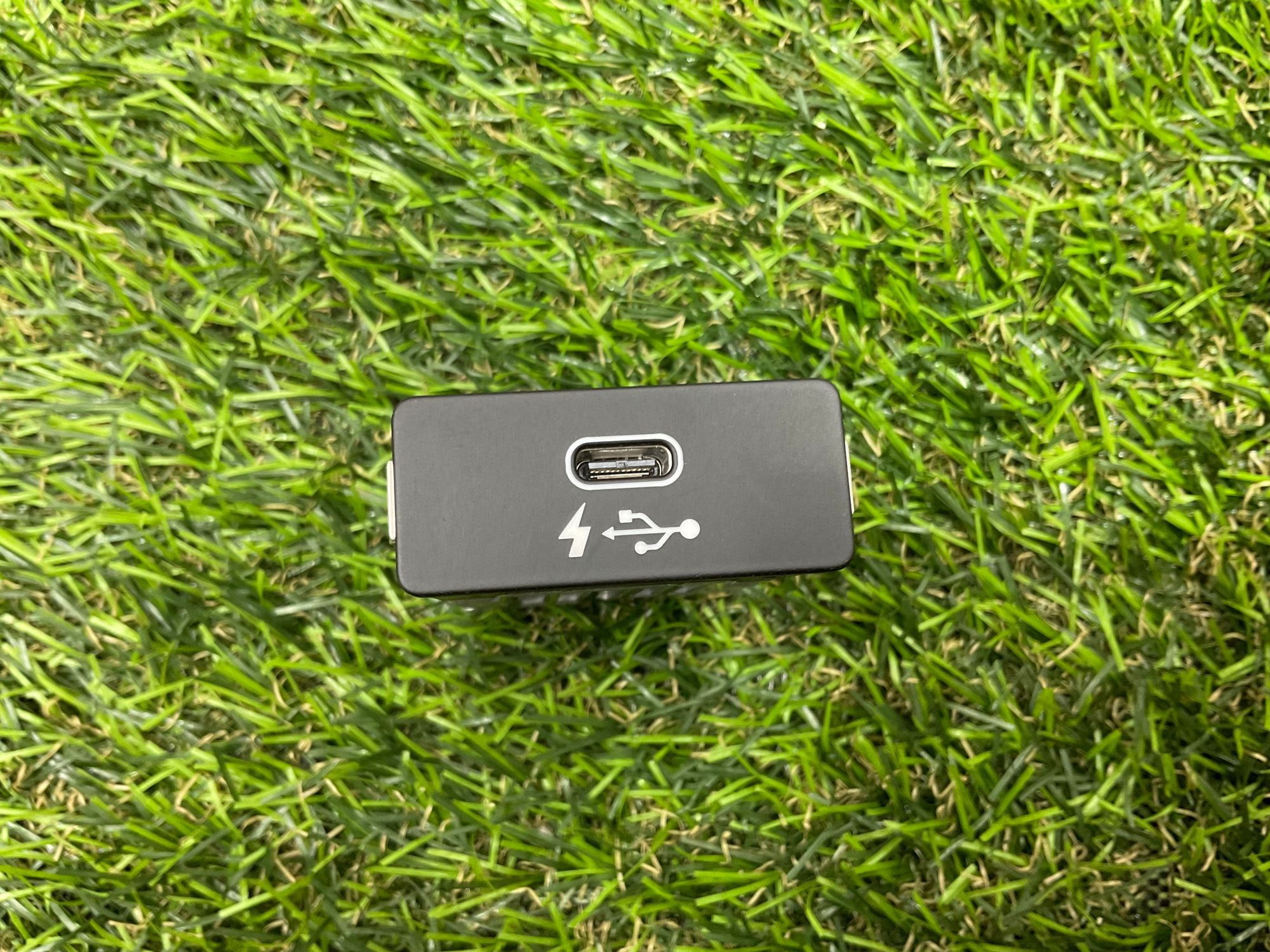 https://ycs.partsauto.market/partsauto-images/thmbs/userImages/h353NjtZg3VDP19b5HMt7LlpbQ93/part/4889ec0f-f546-4ad4-9b31-c6f7c361fcfe_1781522580099.jpg