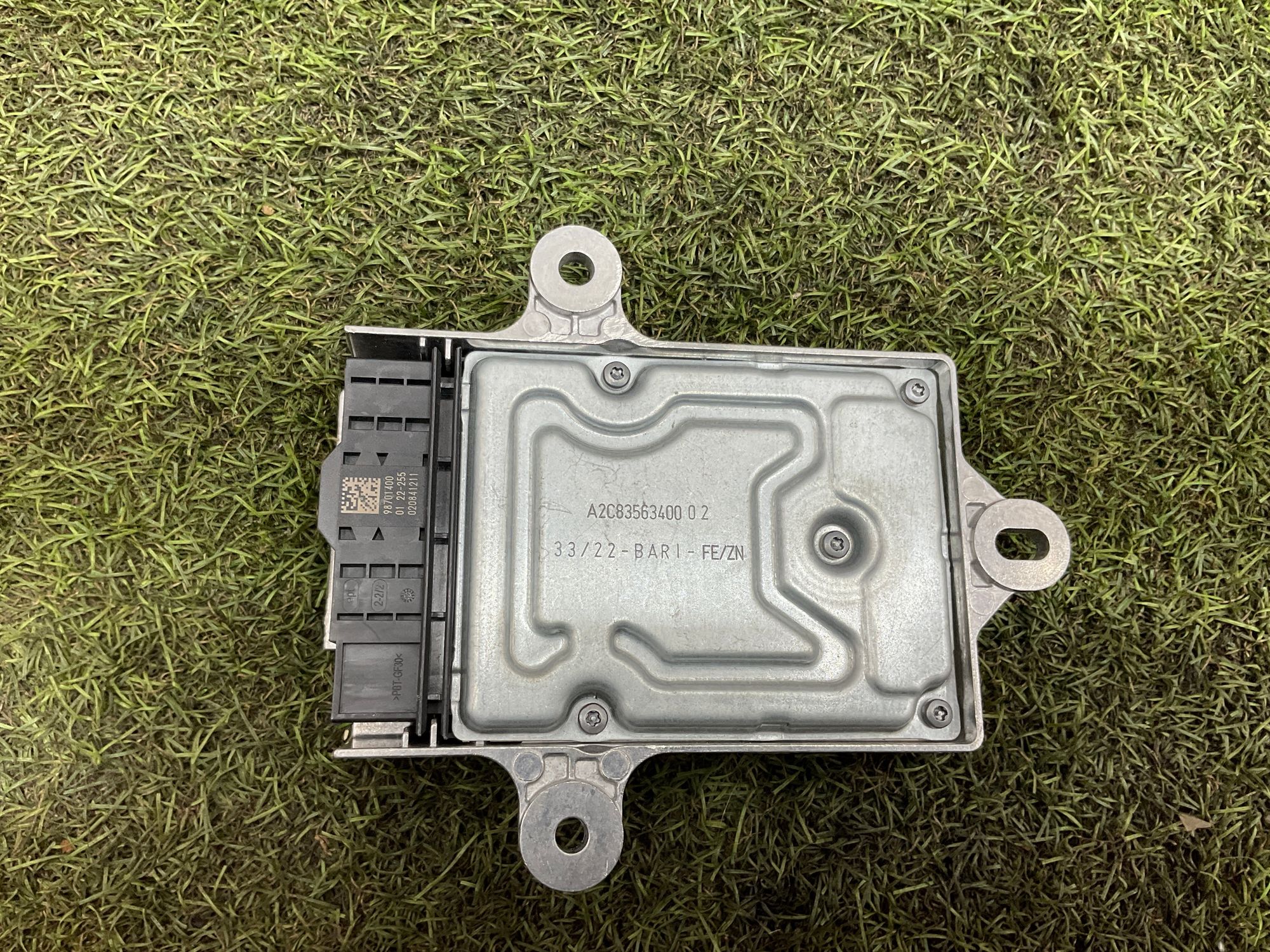 https://ycs.partsauto.market/partsauto-images/thmbs/userImages/h353NjtZg3VDP19b5HMt7LlpbQ93/part/48a1abfa-4baf-471b-89a1-eb8204645e4f_1768816237740.jpg