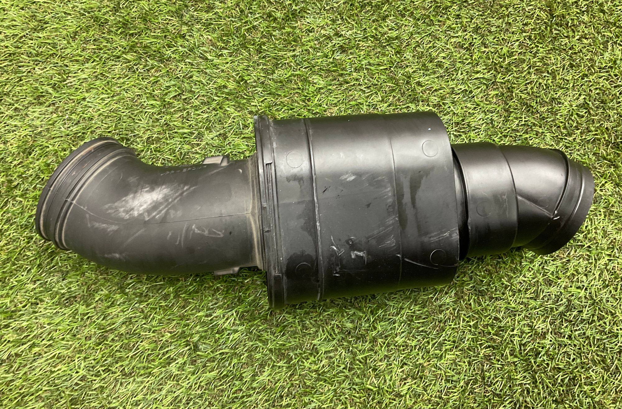 Воздуховод воздушного фильтра BMW 5 серия, F10/F11/F07 рестайлинг, 2000 рублей, Москва