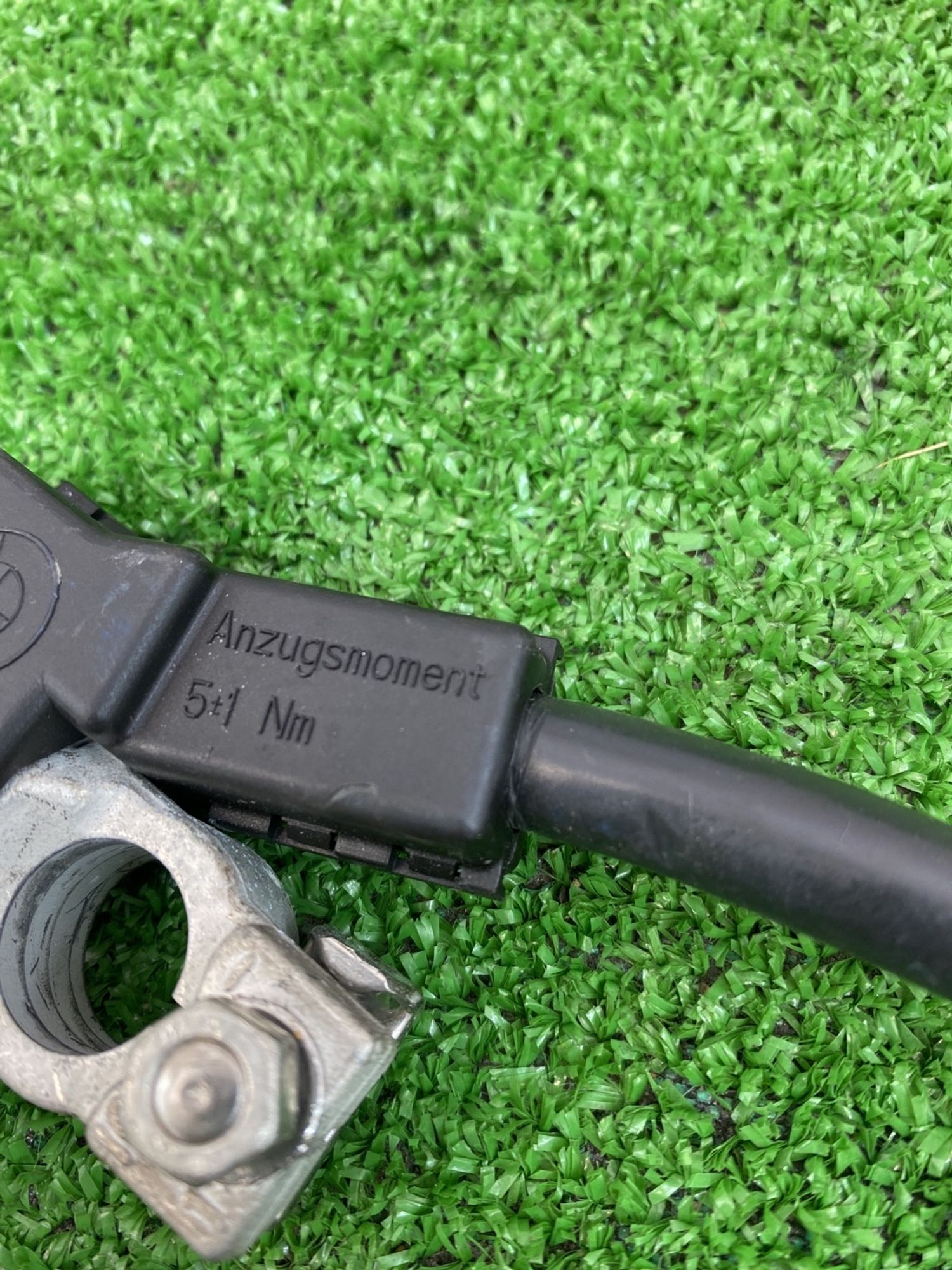 https://ycs.partsauto.market/partsauto-images/thmbs/userImages/h353NjtZg3VDP19b5HMt7LlpbQ93/part/49c18bcd-276f-4787-8dd2-c2a9c902119e_1742805533215.jpg