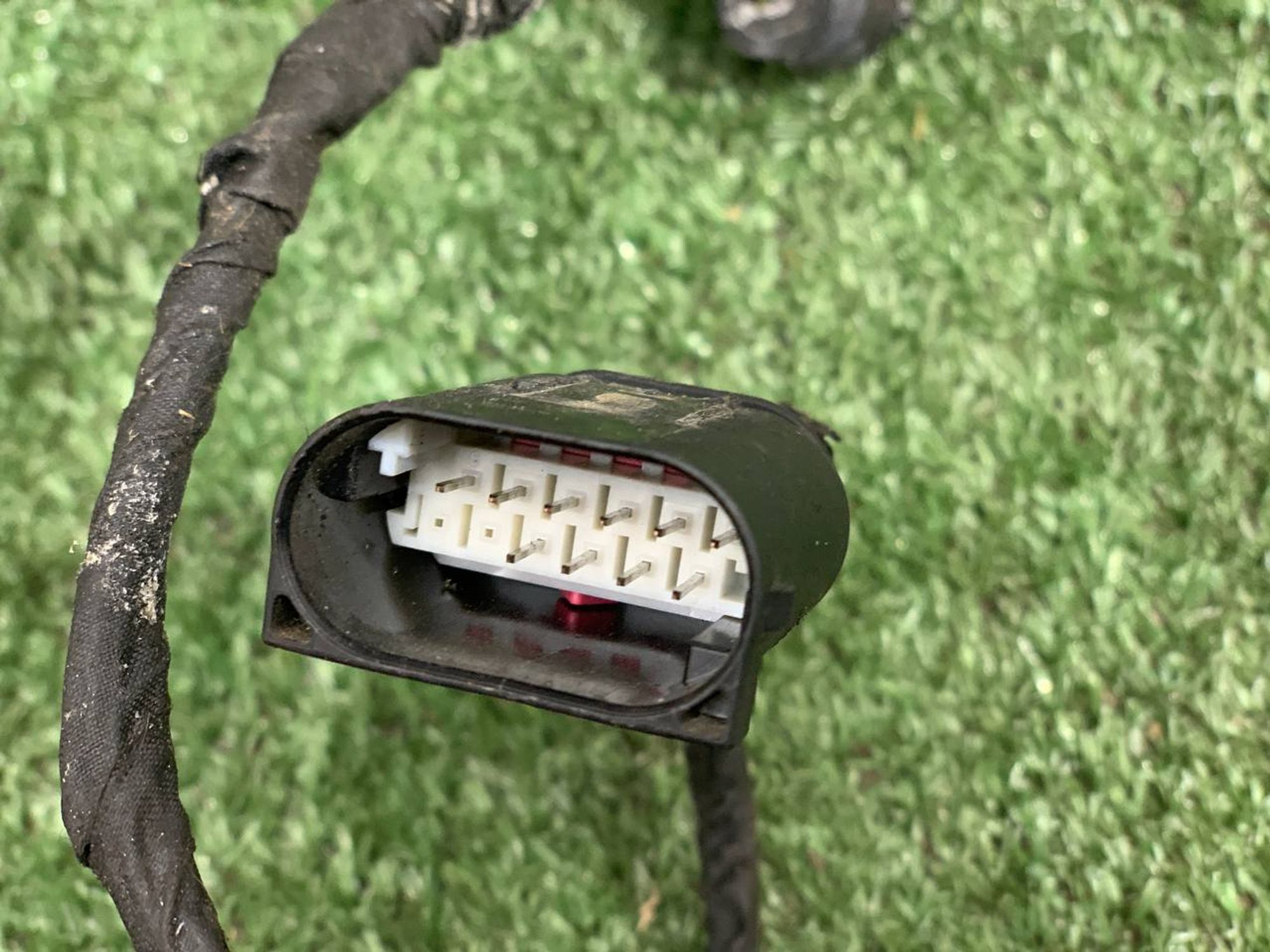 https://ycs.partsauto.market/partsauto-images/thmbs/userImages/h353NjtZg3VDP19b5HMt7LlpbQ93/part/4a2e6bde-bd40-4f00-9a3a-1f5198690d91_1732355795692.jpg