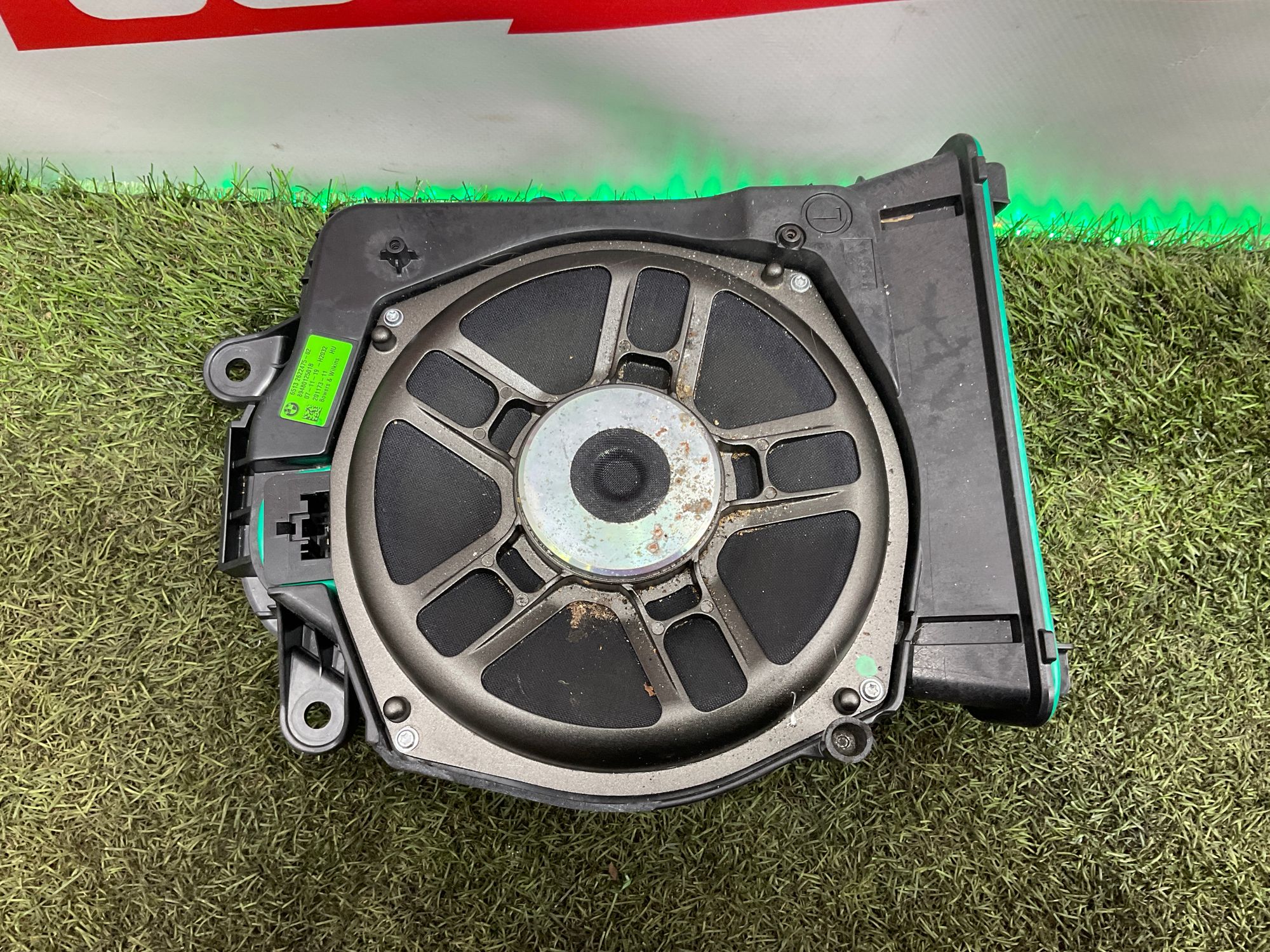 Сабвуфер BMW M8 F91/F92/F93 2019, 80000 рублей, Москва