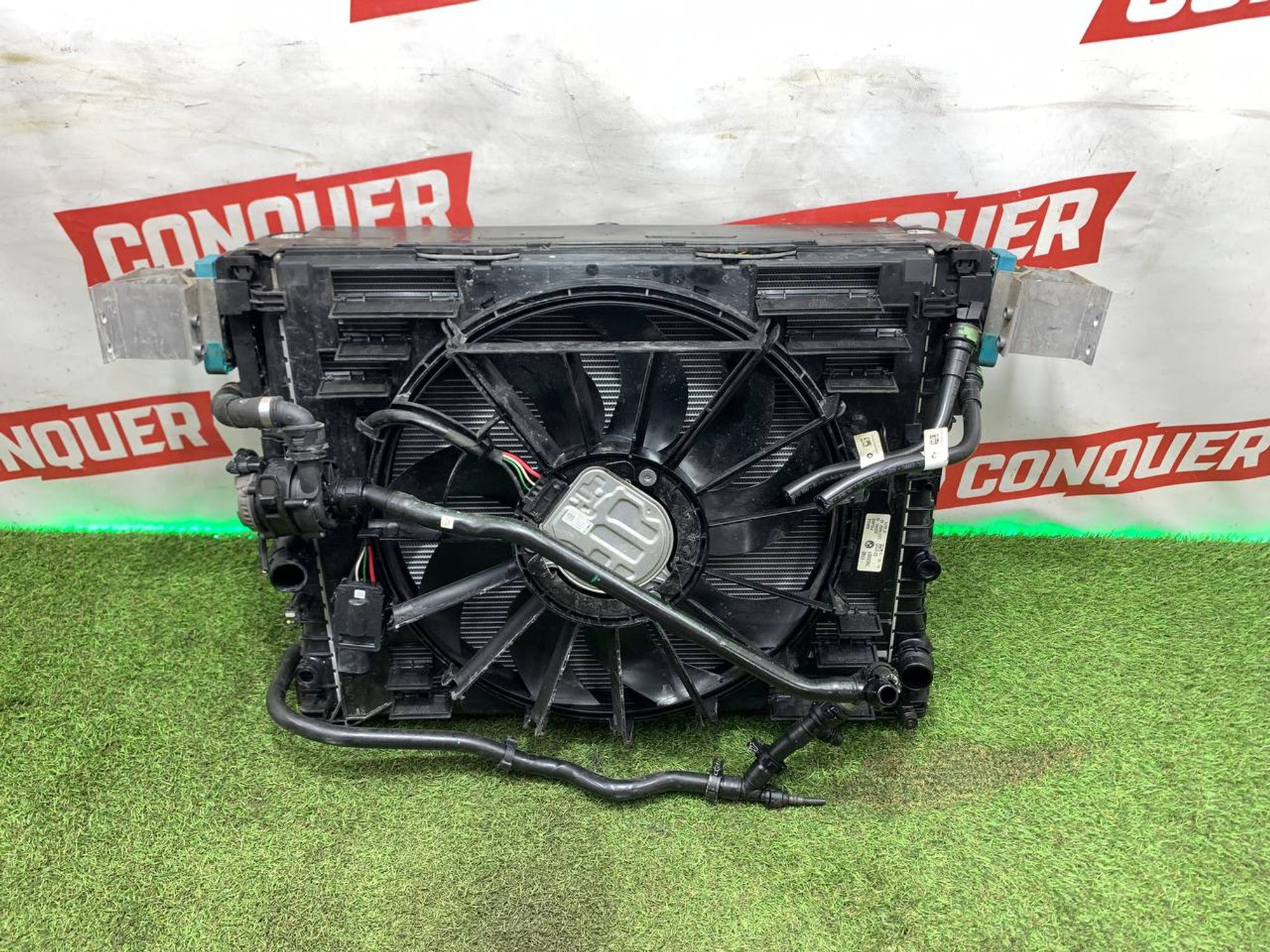 https://ycs.partsauto.market/partsauto-images/thmbs/userImages/h353NjtZg3VDP19b5HMt7LlpbQ93/part/4a90ef57-2392-4f7c-a1b9-80f4e52e4f01_1717767663389.jpg