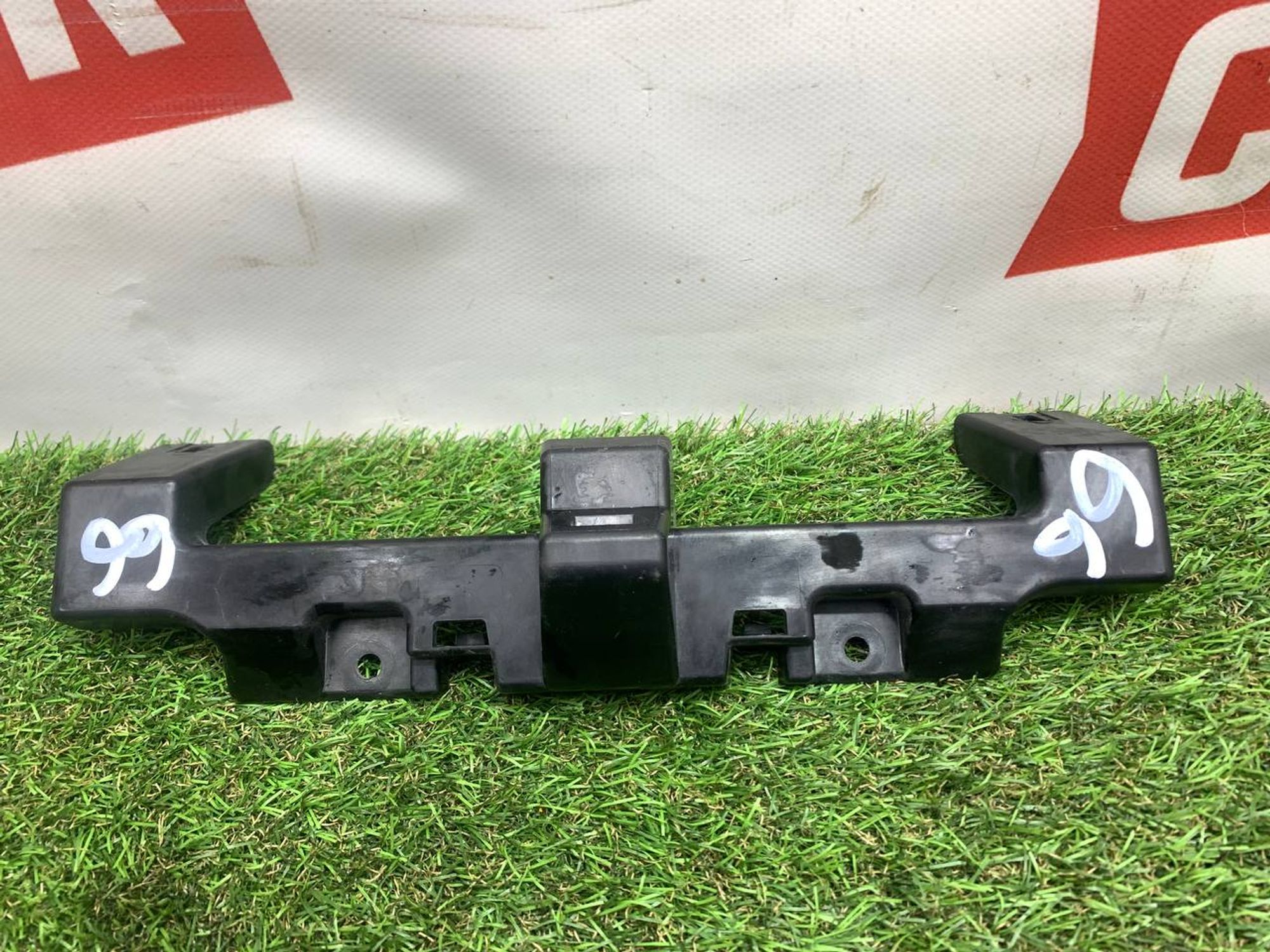 https://ycs.partsauto.market/partsauto-images/thmbs/userImages/h353NjtZg3VDP19b5HMt7LlpbQ93/part/4abf7f26-1f1a-46cd-96b6-947576166b14_1713518859626.jpg