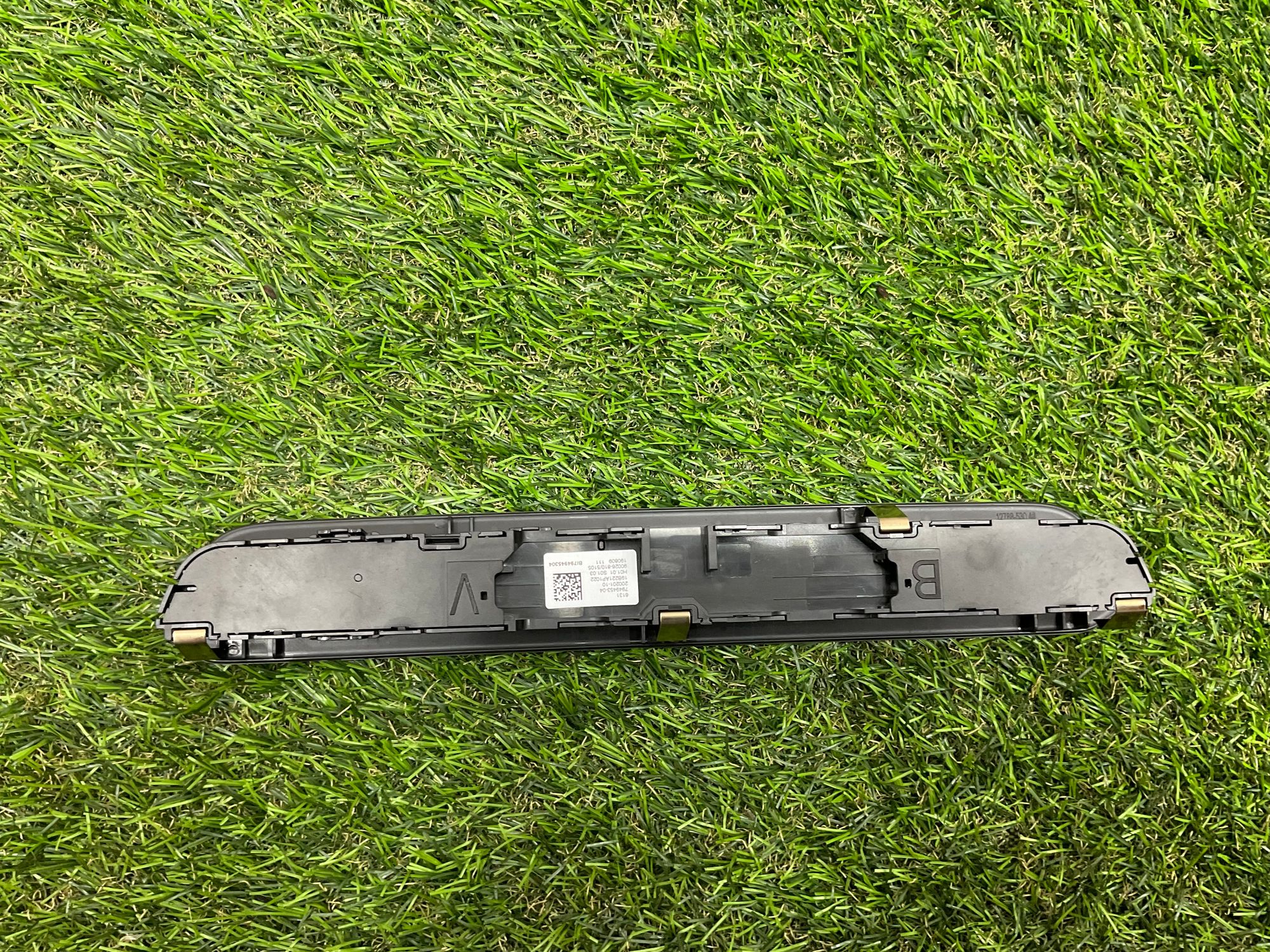 https://ycs.partsauto.market/partsauto-images/thmbs/userImages/h353NjtZg3VDP19b5HMt7LlpbQ93/part/4ad28678-6f81-4c3f-924e-6008fa72f65c_1781522727406.jpg