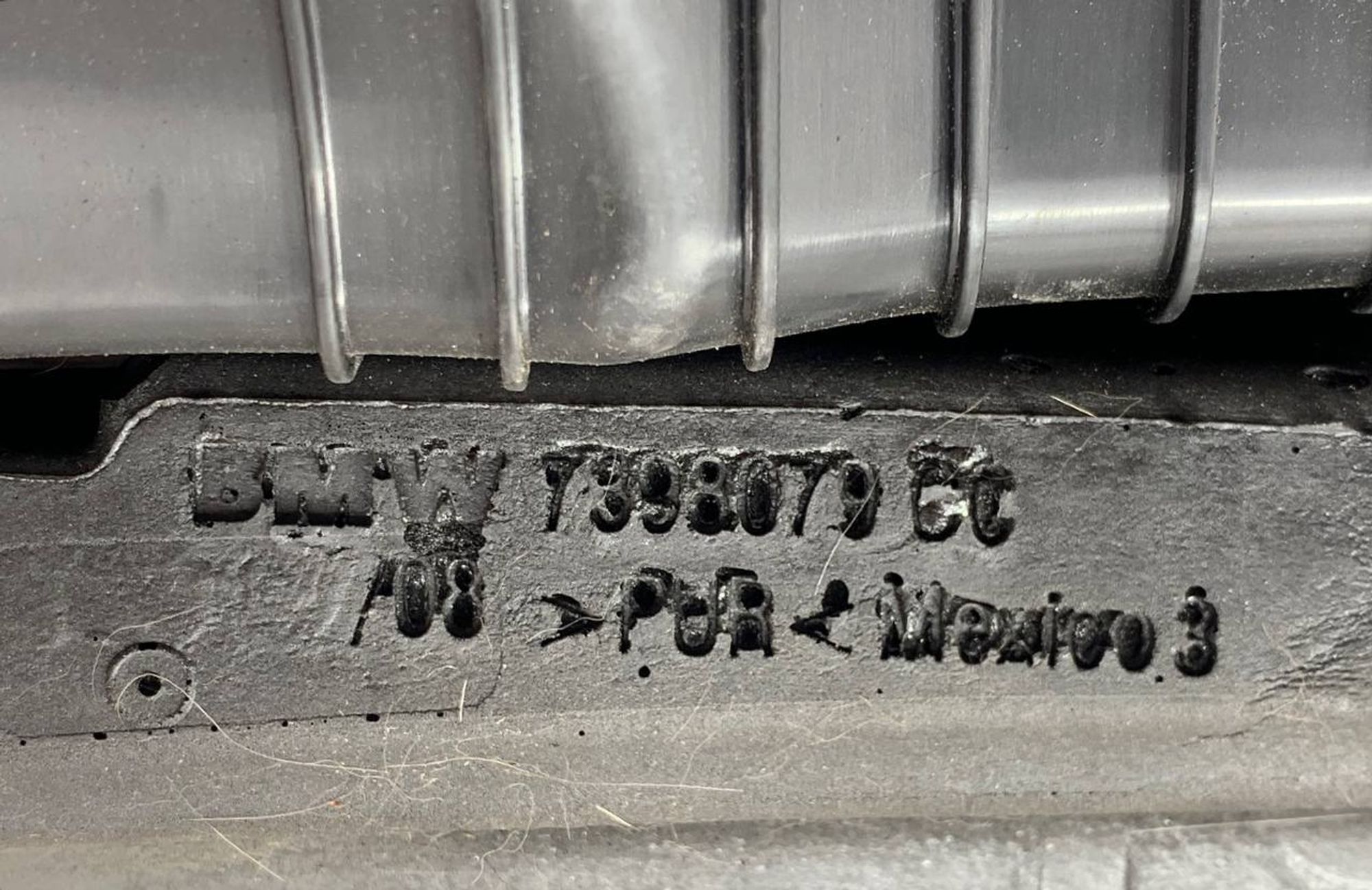 https://ycs.partsauto.market/partsauto-images/thmbs/userImages/h353NjtZg3VDP19b5HMt7LlpbQ93/part/4ad896ff-a5a5-44d1-9695-4c39787be713_1717845984966.jpg