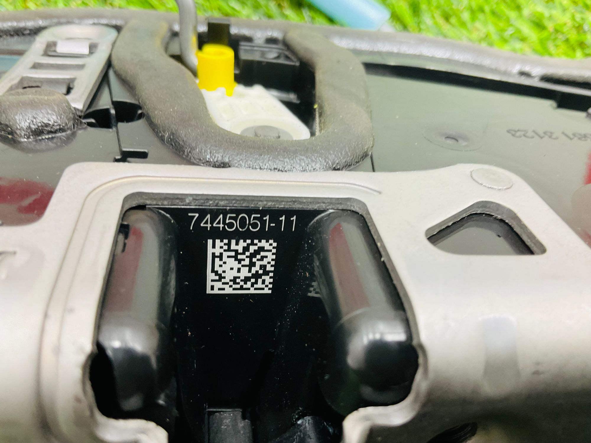 https://ycs.partsauto.market/partsauto-images/thmbs/userImages/h353NjtZg3VDP19b5HMt7LlpbQ93/part/4b5b7bb5-31dc-41d5-a2db-08649e487ca8_1781353133493.jpg