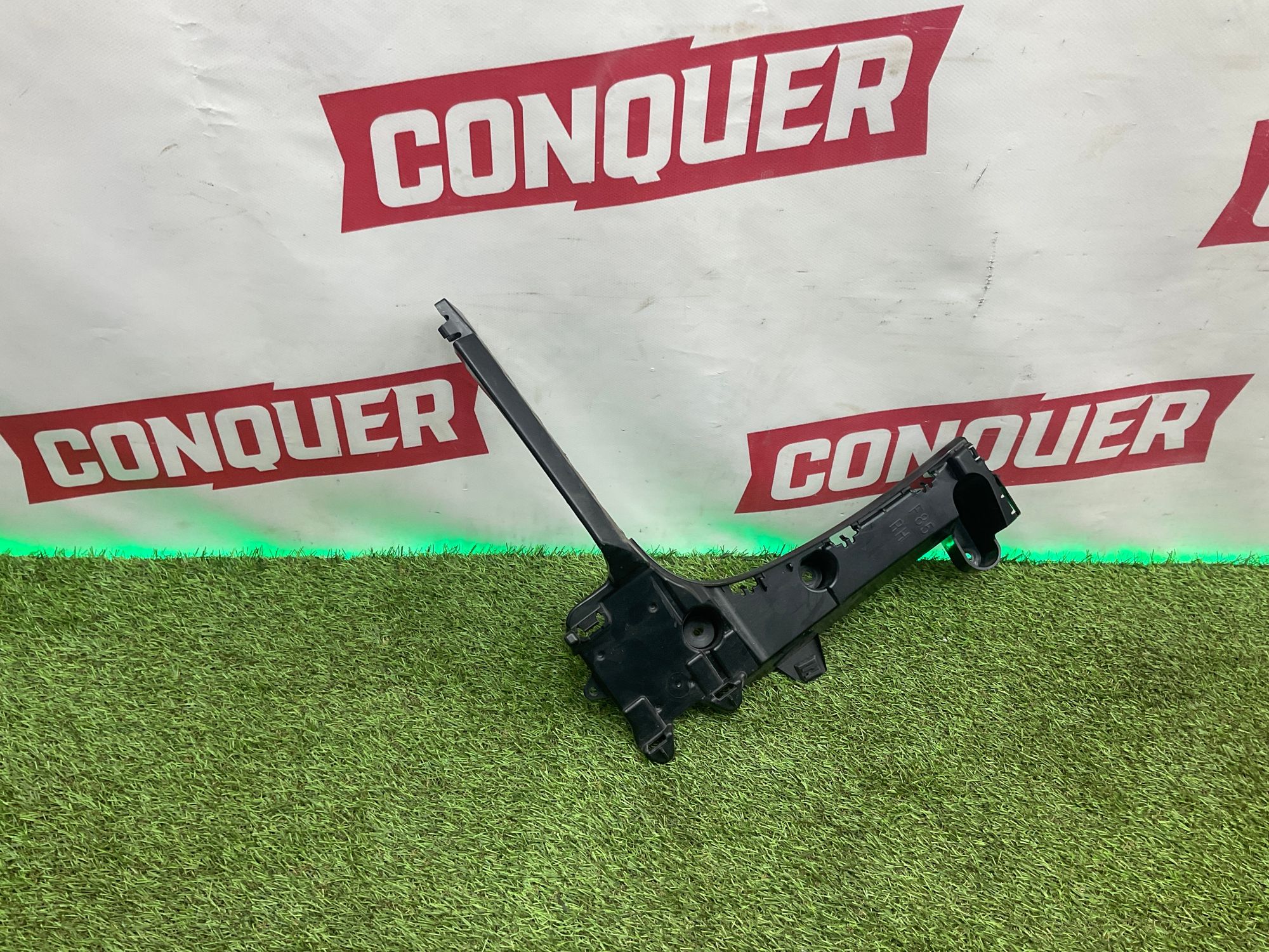 https://ycs.partsauto.market/partsauto-images/thmbs/userImages/h353NjtZg3VDP19b5HMt7LlpbQ93/part/4b5e7dbf-4037-4d92-810d-b5a45c2498b4_1747903194278.jpg