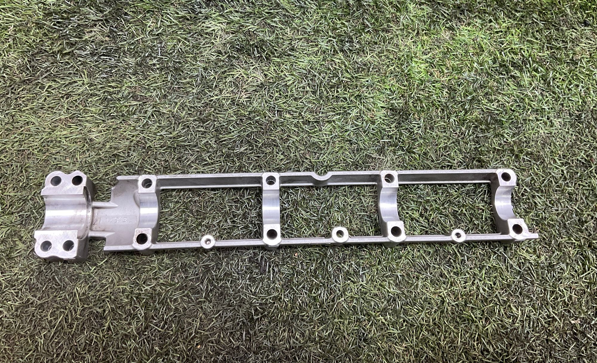 Крышка распредвала 654920 Mercedes-Benz E-Класс W213/S213/C238/A238 (2016—2023) 2020, 5000 рублей, Москва