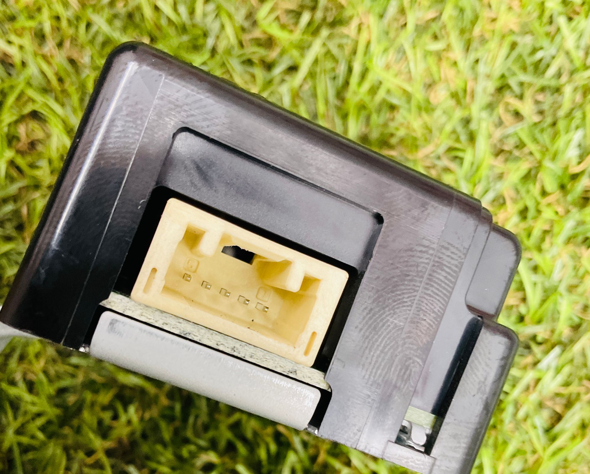 https://ycs.partsauto.market/partsauto-images/thmbs/userImages/h353NjtZg3VDP19b5HMt7LlpbQ93/part/4bc599f4-efc8-4b71-8777-b5bad91d50c1_1779722286361.jpg