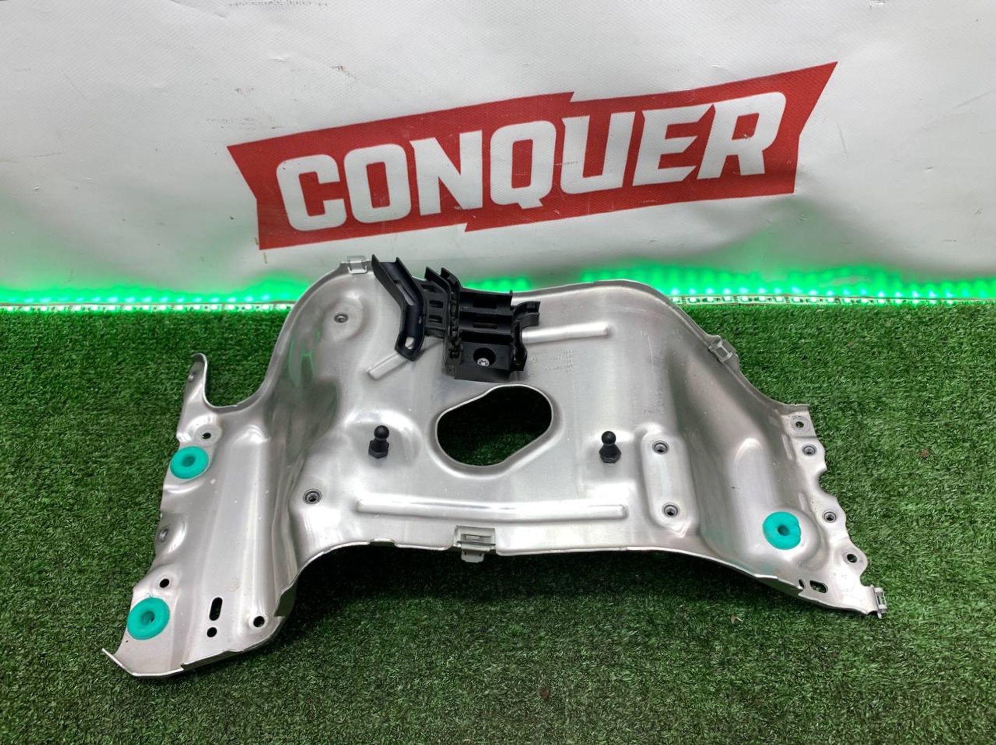 https://ycs.partsauto.market/partsauto-images/thmbs/userImages/h353NjtZg3VDP19b5HMt7LlpbQ93/part/4d306418-2f96-4def-b56b-7d36d3c9efa5_1722591015905.jpg