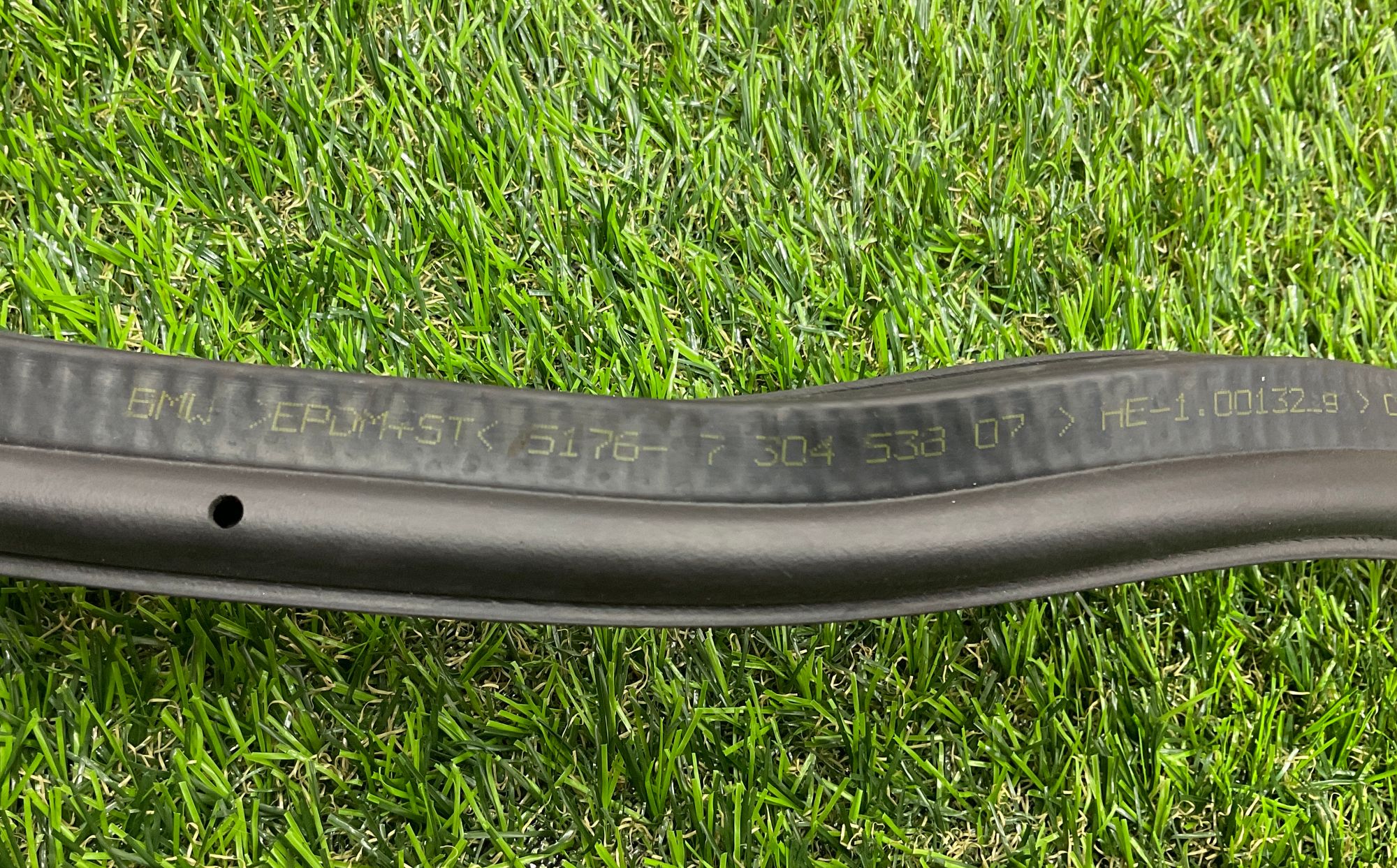 https://ycs.partsauto.market/partsauto-images/thmbs/userImages/h353NjtZg3VDP19b5HMt7LlpbQ93/part/4d3e9a3b-87ad-415a-b14d-ad8fbd733197_1780401993371.jpg