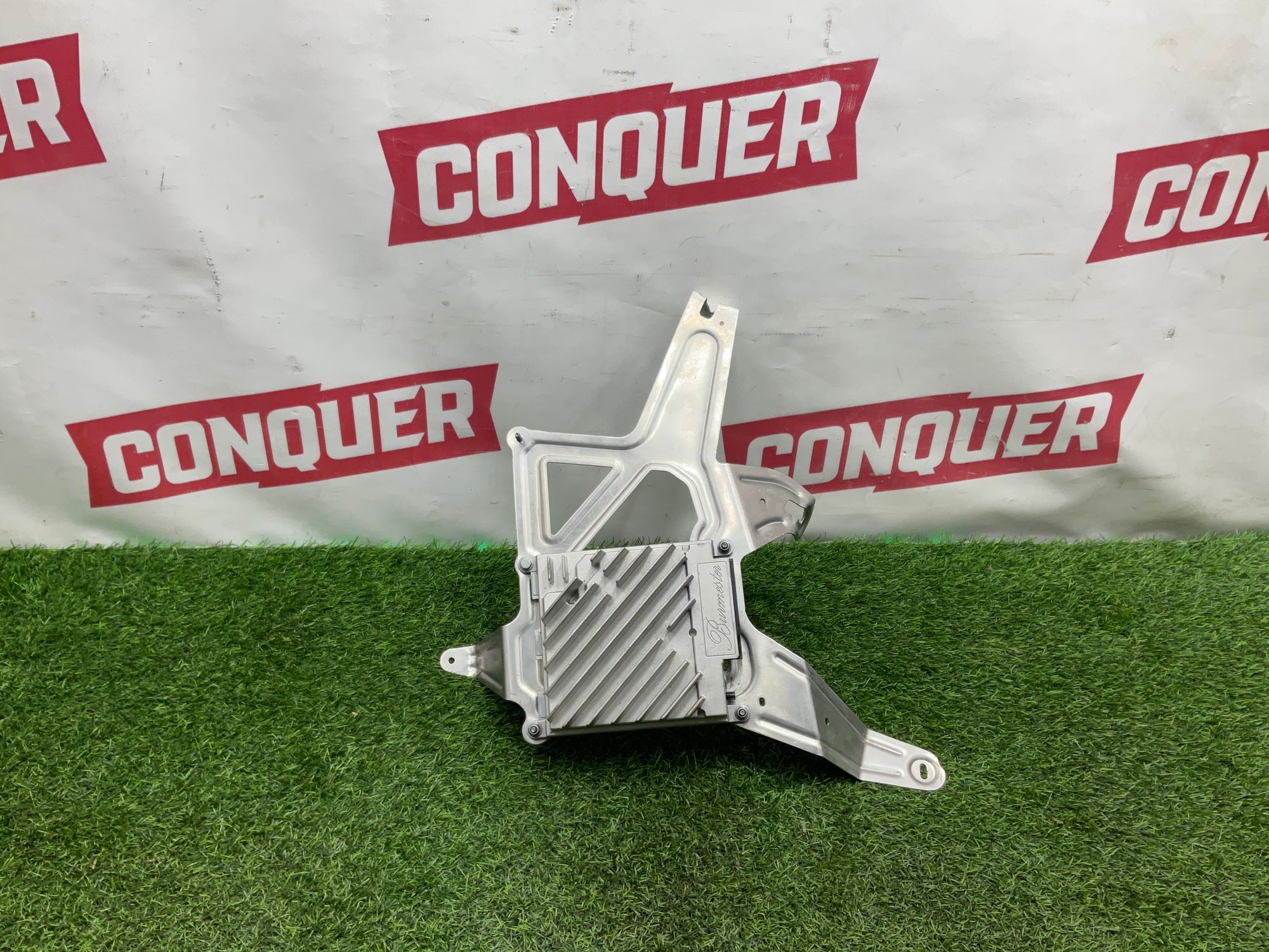 https://ycs.partsauto.market/partsauto-images/thmbs/userImages/h353NjtZg3VDP19b5HMt7LlpbQ93/part/4d5cdb79-2ef7-46a4-a58f-f2668d3d1b13_1736948181652.jpg