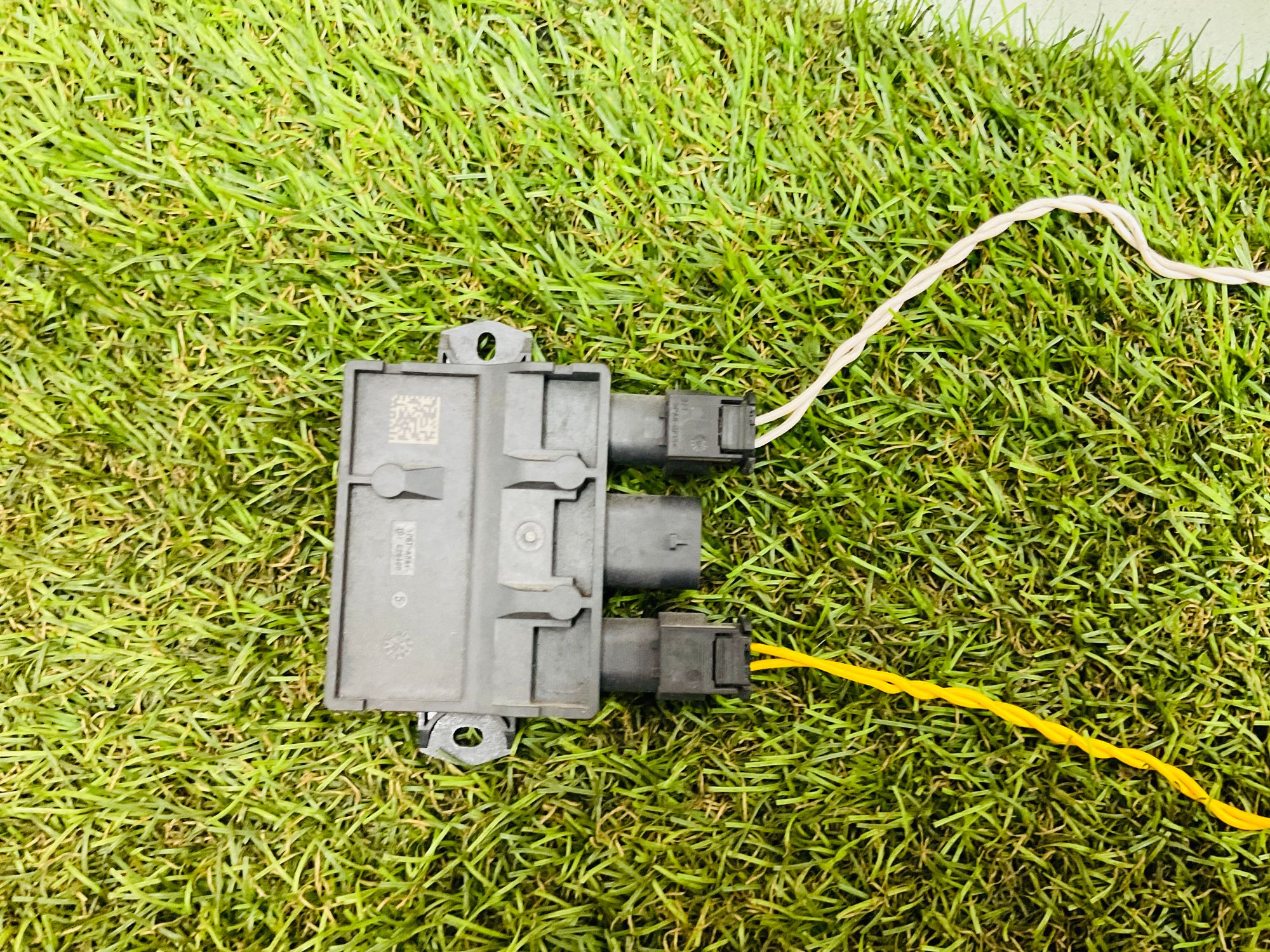 https://ycs.partsauto.market/partsauto-images/thmbs/userImages/h353NjtZg3VDP19b5HMt7LlpbQ93/part/4d73ac0f-68d4-43b2-a439-641e1d447cf8_1779262680771.jpg