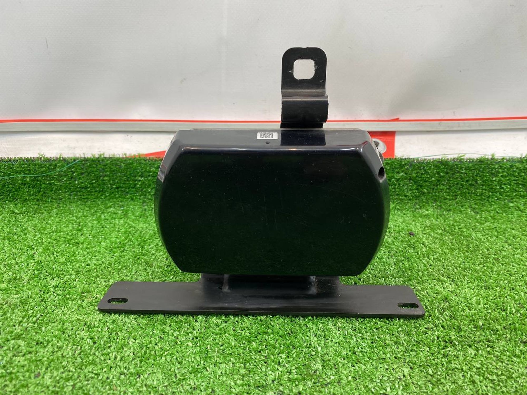 https://ycs.partsauto.market/partsauto-images/thmbs/userImages/h353NjtZg3VDP19b5HMt7LlpbQ93/part/4db1a3eb-0f31-4f75-8a02-f780490ef32f_1745500224158.jpg