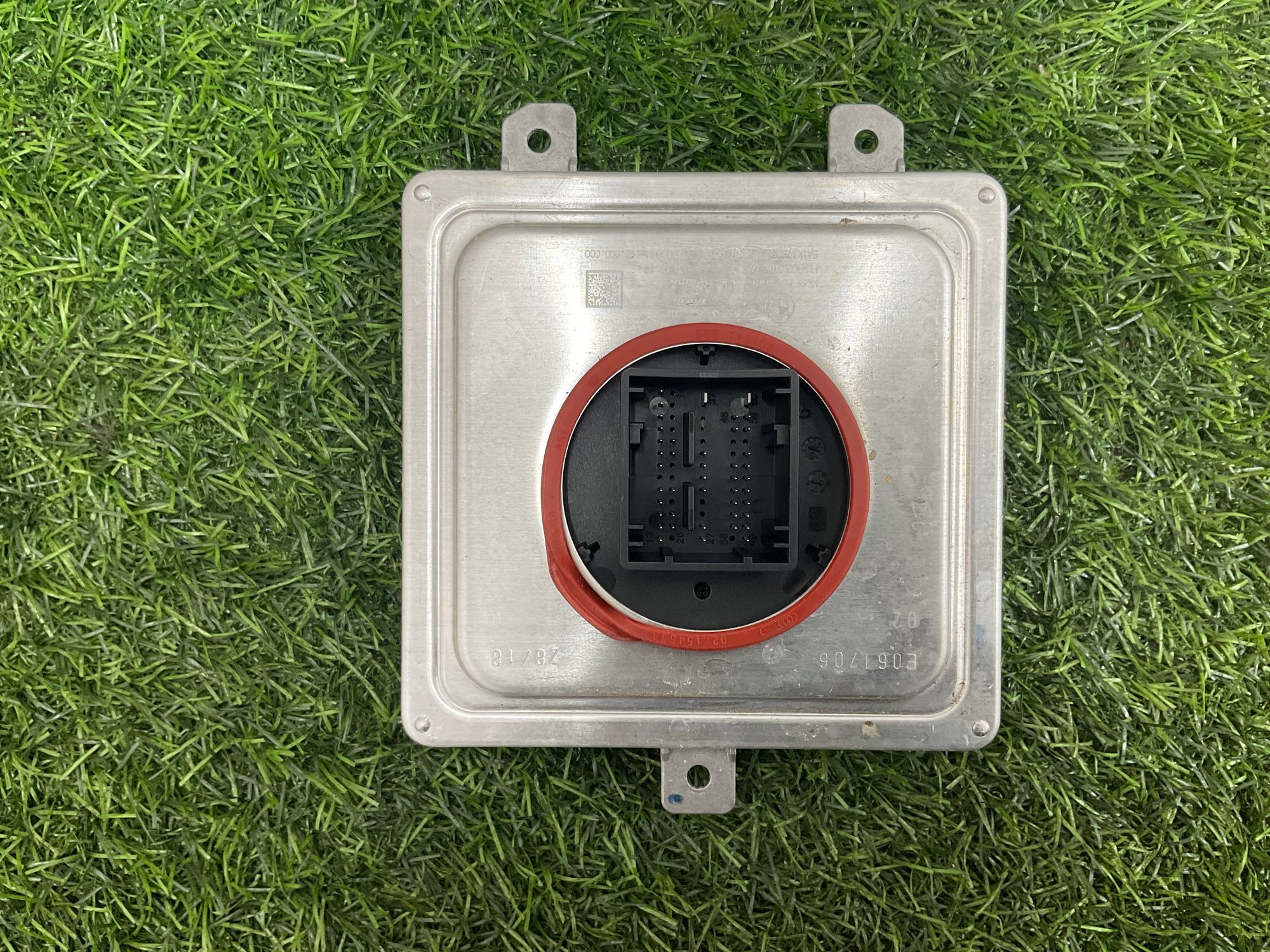 https://ycs.partsauto.market/partsauto-images/thmbs/userImages/h353NjtZg3VDP19b5HMt7LlpbQ93/part/4dcf67e1-899f-4431-aa2c-f73048ab8800_1745920011325.jpg
