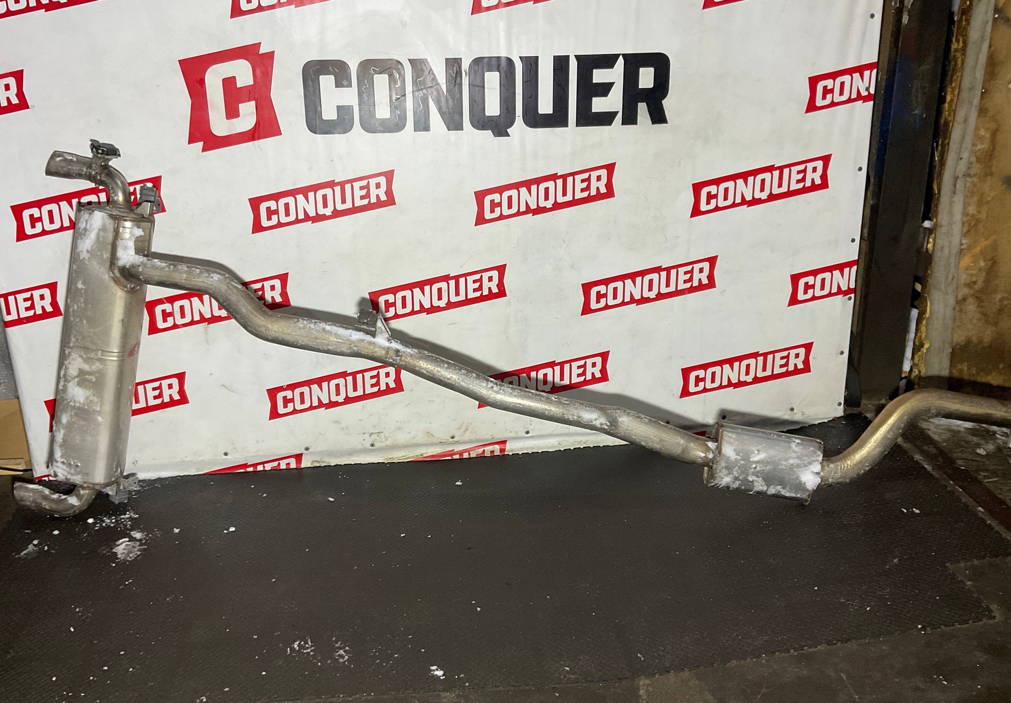 https://ycs.partsauto.market/partsauto-images/thmbs/userImages/h353NjtZg3VDP19b5HMt7LlpbQ93/part/4dde541a-3e9a-4a54-a831-c8df41675d18_1733923596304.jpg