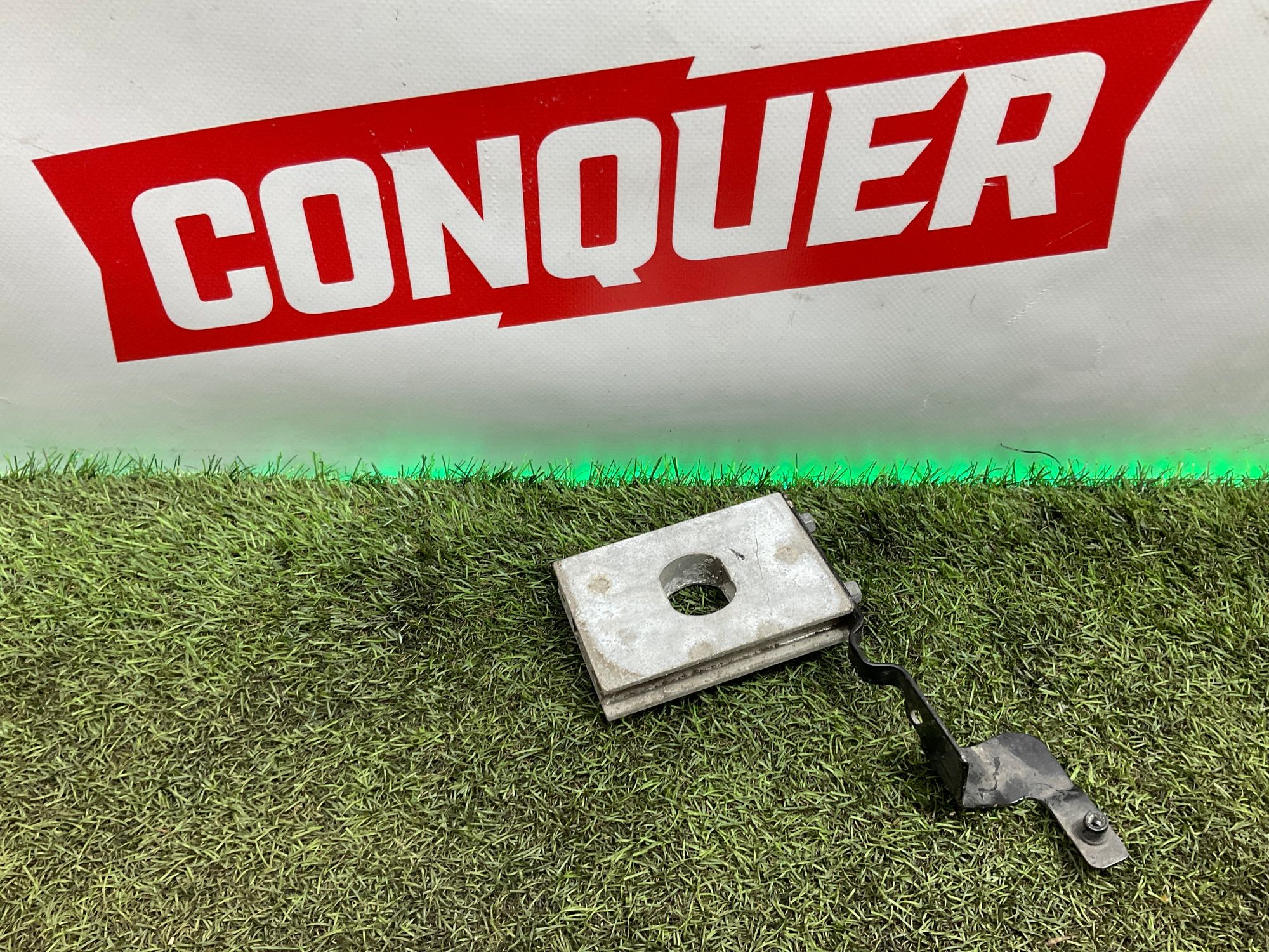 Крепление заднего бампера левое Land Rover Defender II L663 2022, 2000 рублей, Москва