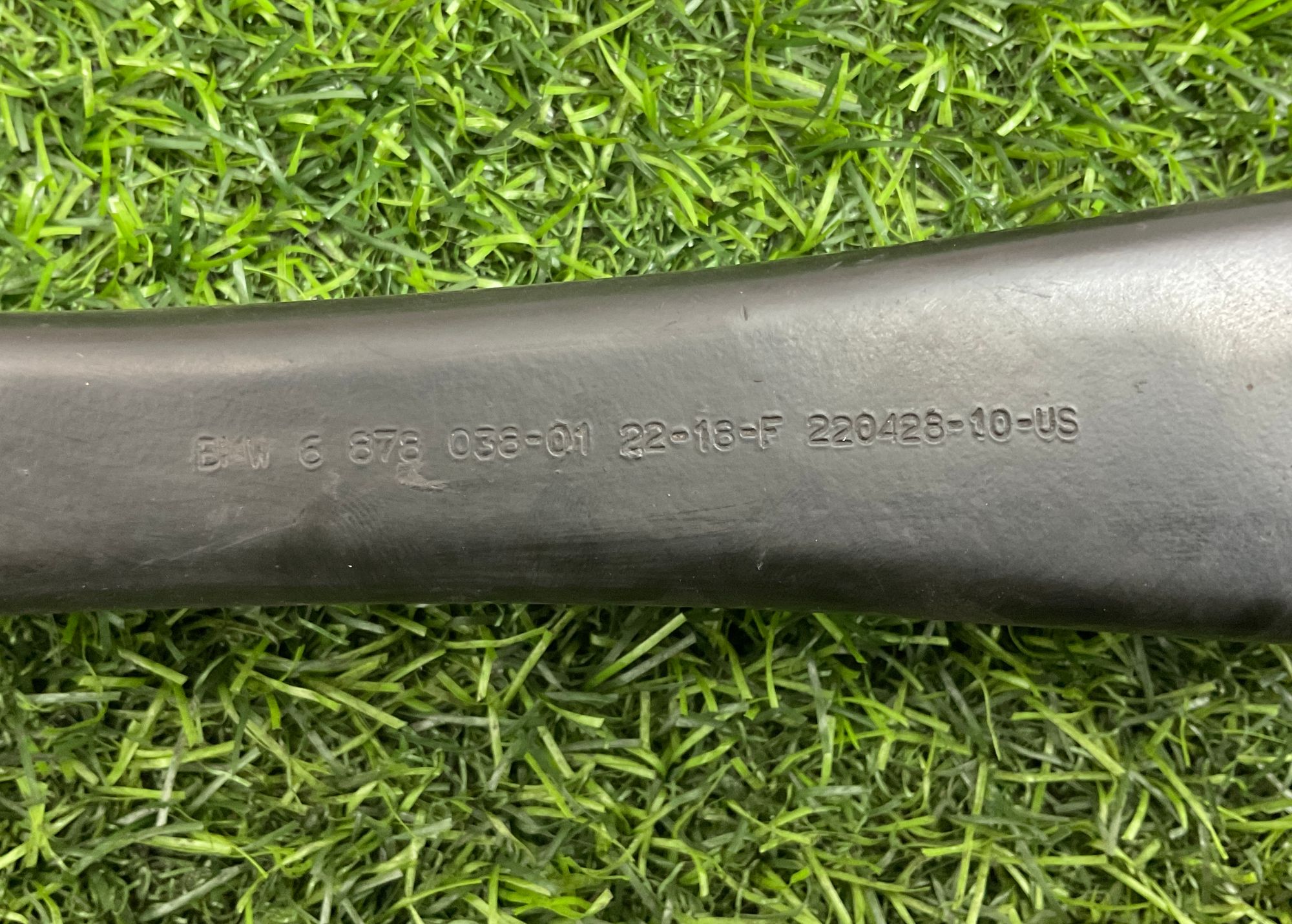 https://ycs.partsauto.market/partsauto-images/thmbs/userImages/h353NjtZg3VDP19b5HMt7LlpbQ93/part/4e352f34-6452-4f02-b05d-da8c7c653830_1743513488709.jpg