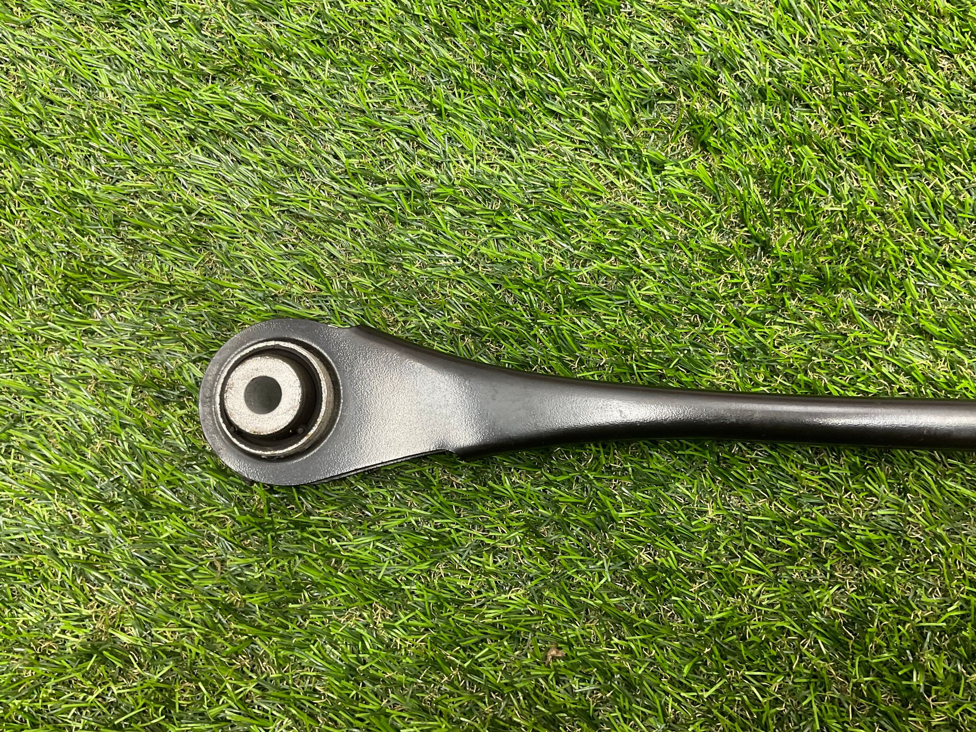 https://ycs.partsauto.market/partsauto-images/thmbs/userImages/h353NjtZg3VDP19b5HMt7LlpbQ93/part/4e354ee9-cce8-4d8f-a79b-f1d5391f93dc_1781602175641.jpg