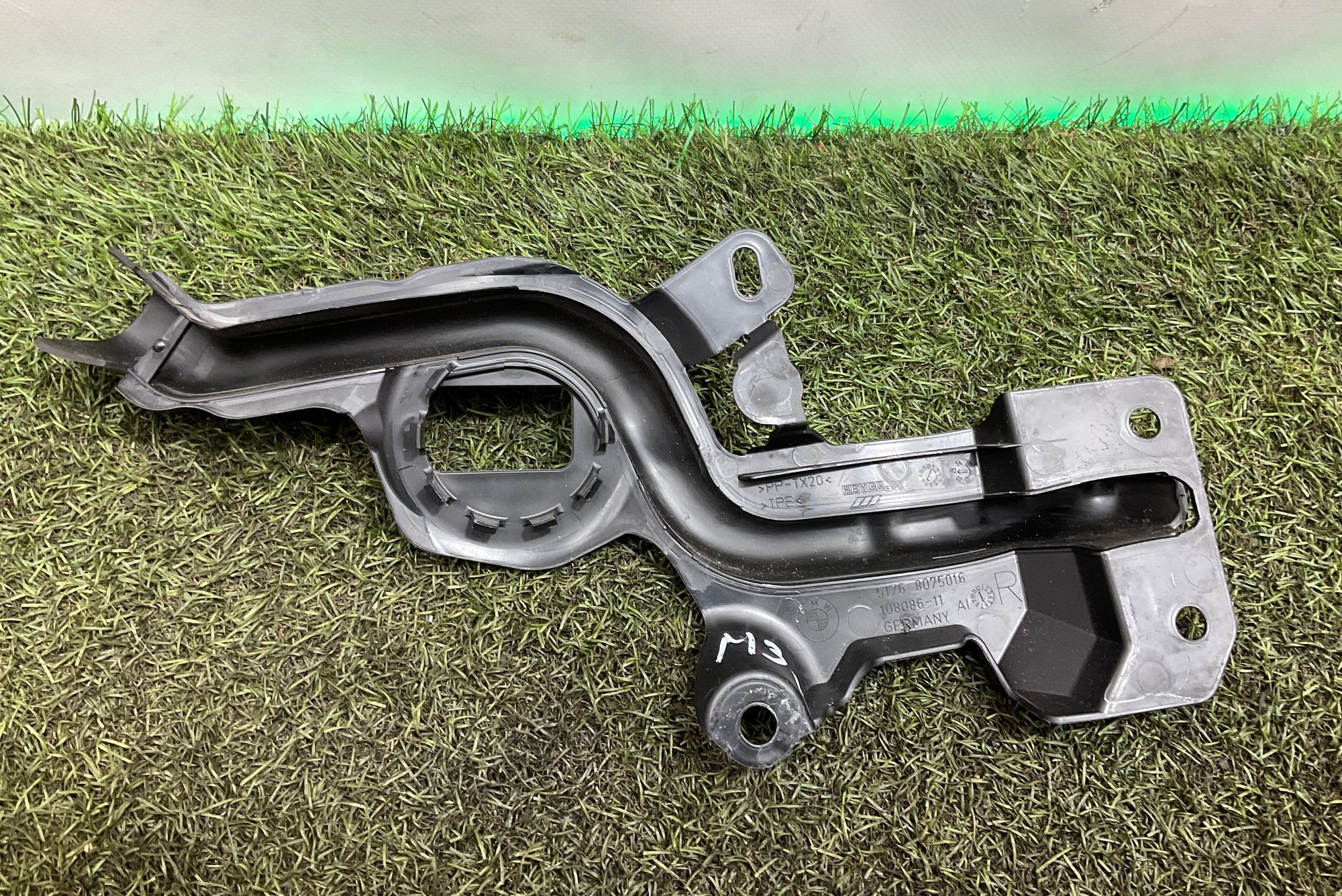 Уплотнитель капота правый BMW M3 G80 2023, 2000 рублей, Москва