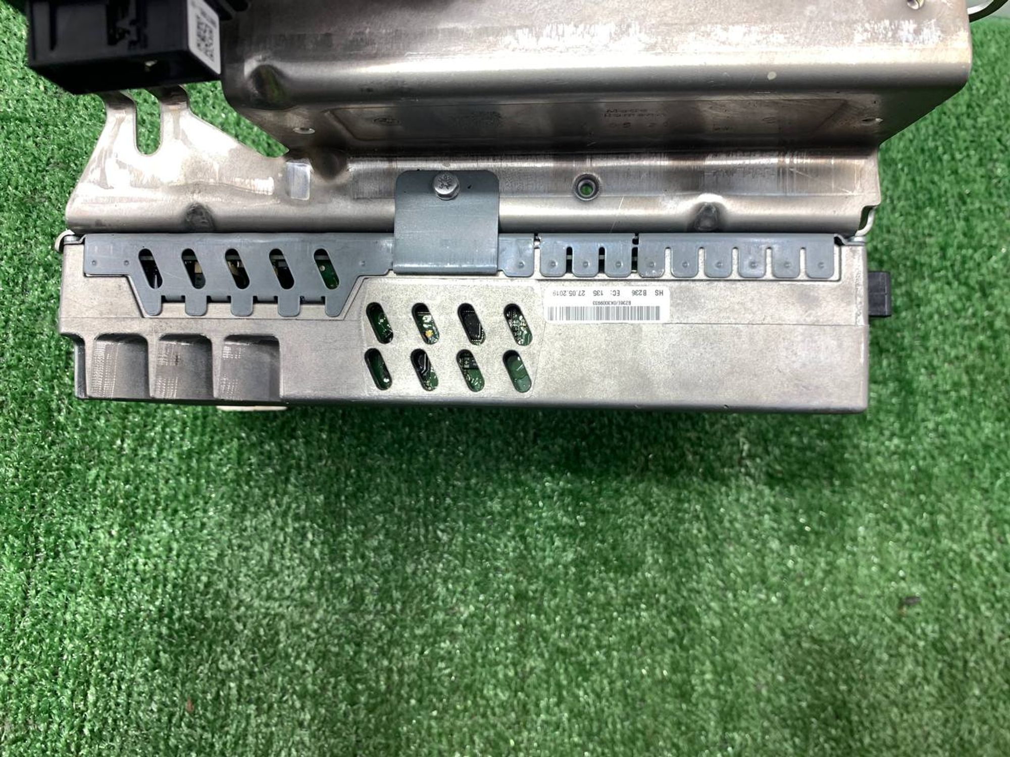 https://ycs.partsauto.market/partsauto-images/thmbs/userImages/h353NjtZg3VDP19b5HMt7LlpbQ93/part/4e77253e-3686-4a4a-9e02-00331b728df0_1728720091915.jpg