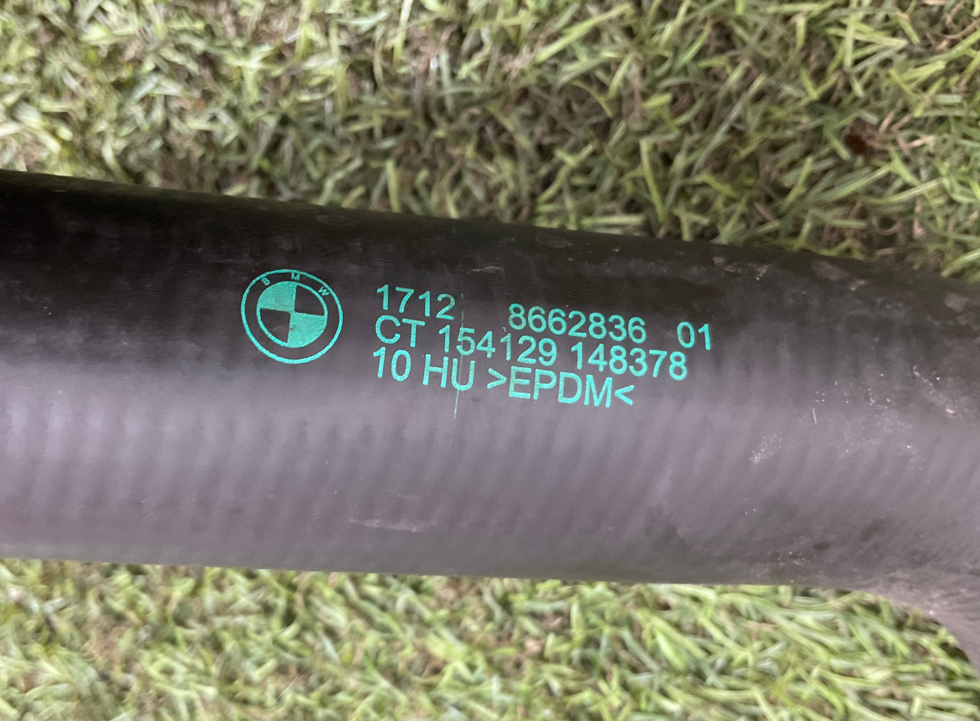 Патрубок системы охлаждения BMW 3 серия F30/F31 рестайлинг 2019, 3000 рублей, Москва