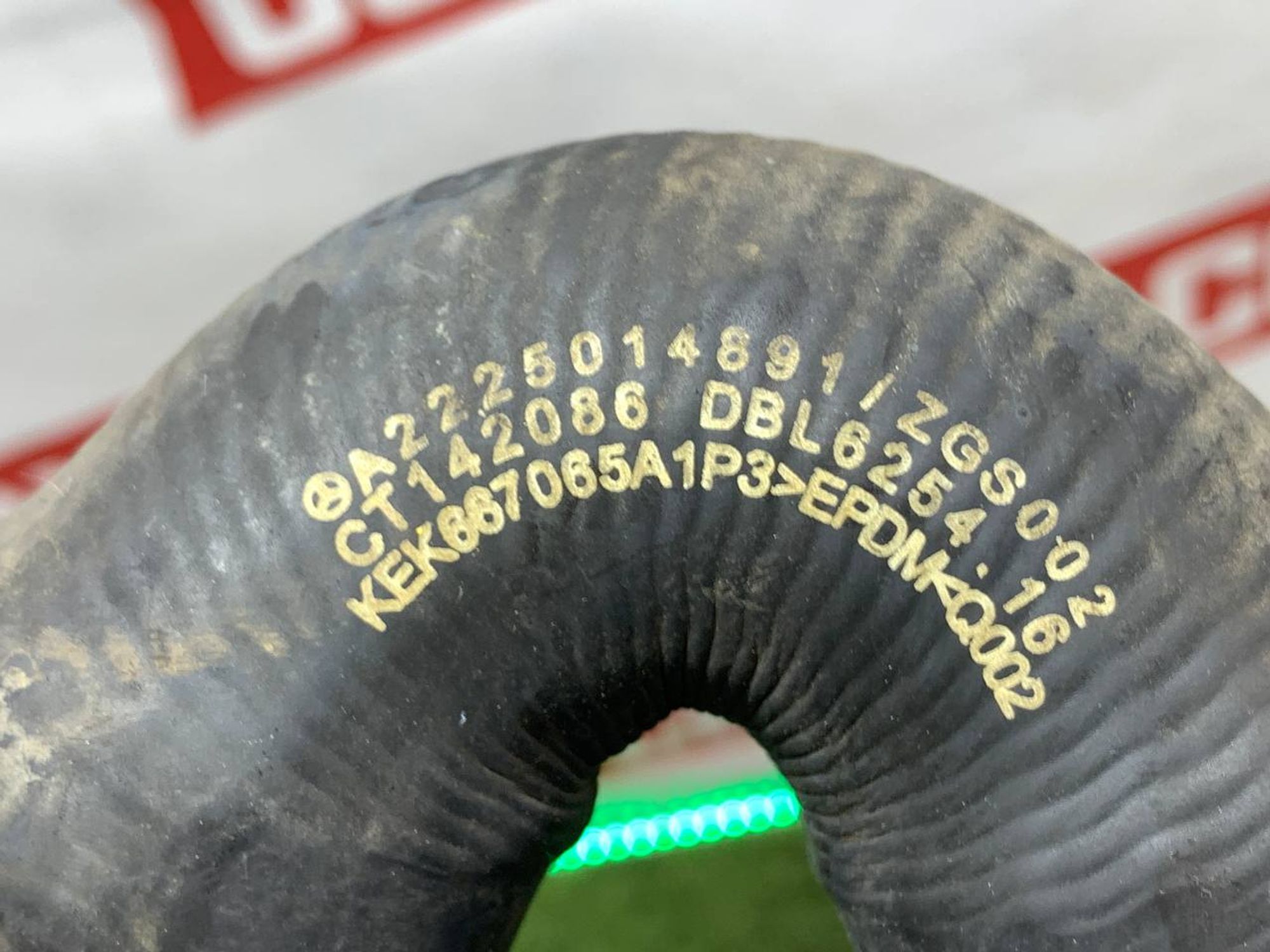 https://ycs.partsauto.market/partsauto-images/thmbs/userImages/h353NjtZg3VDP19b5HMt7LlpbQ93/part/4eccc9d8-42bb-47d5-b051-d0ce74128e60_1718807729989.jpg